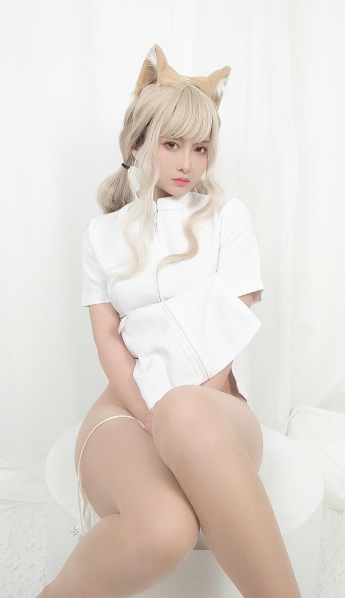 洛璃 LoLiSAMA NO.019 橘猫护士 [107P5V 656MB]_第5集