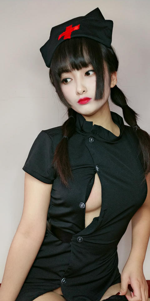 洛璃 LoLiSAMA NO.002 情人节小护士 [90P8V-187MB]_第1集