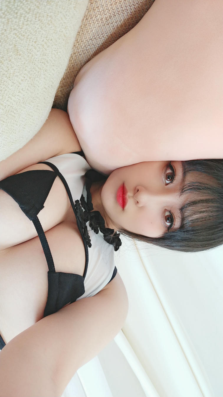 洛璃 LoLiSAMA NO.028 透视旗袍 [95P3V-315MB]_第2集