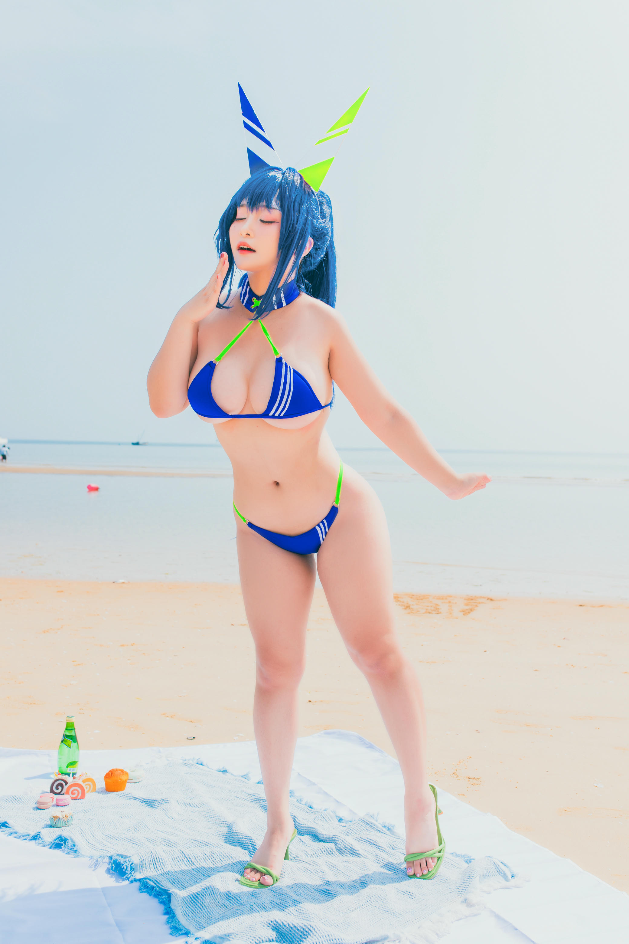 洛璃 LoLiSAMA NO.061 热恋的盛夏 花园泳装[66P-565MB]_第1集