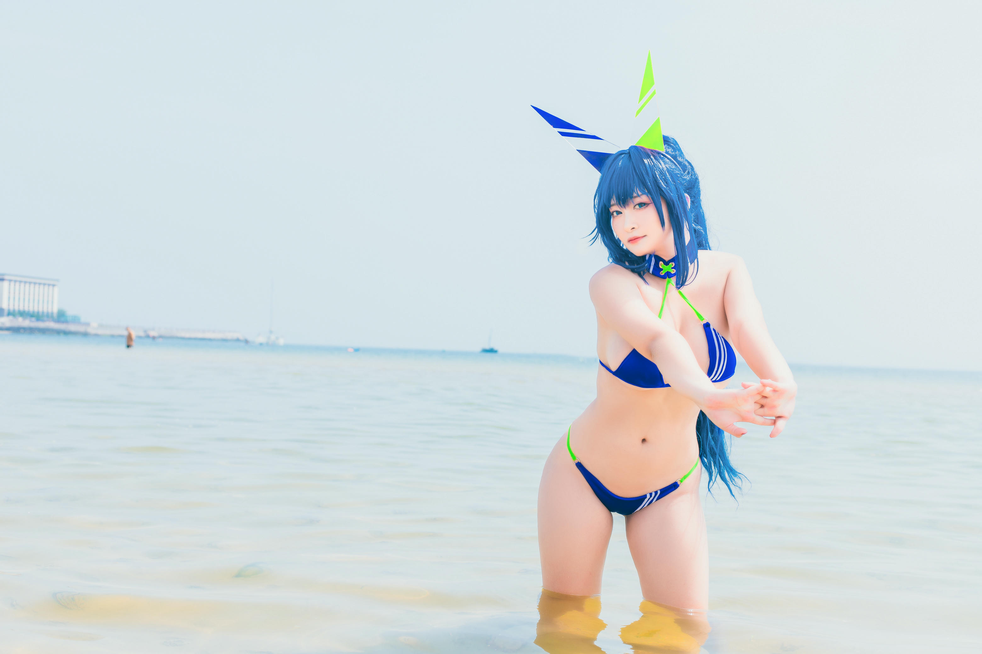 洛璃 LoLiSAMA NO.061 热恋的盛夏 花园泳装[66P-565MB]_第4集