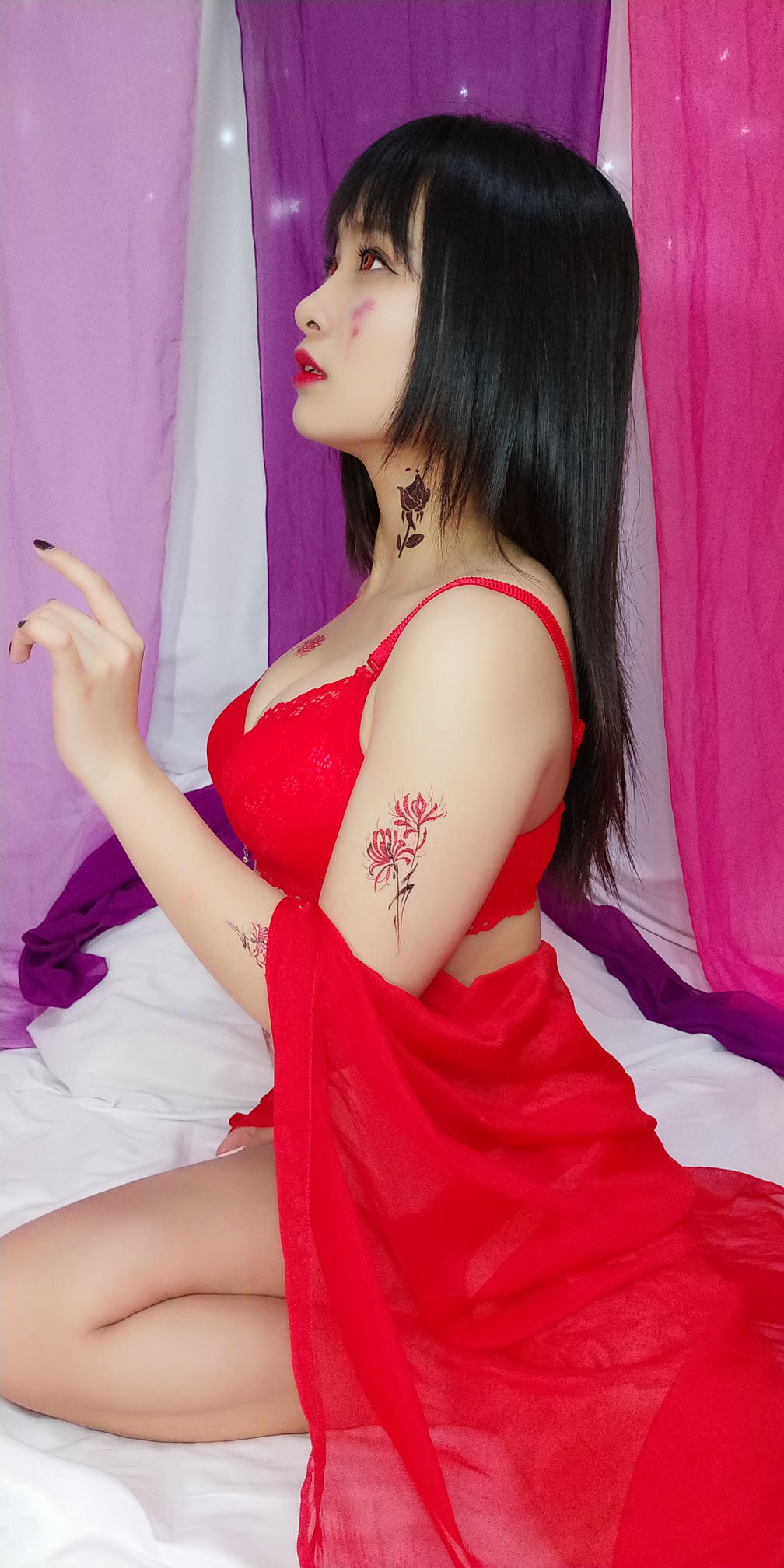 洛璃 LoLiSAMA NO.072 红女妖 [93P7V-619MB]_第1集