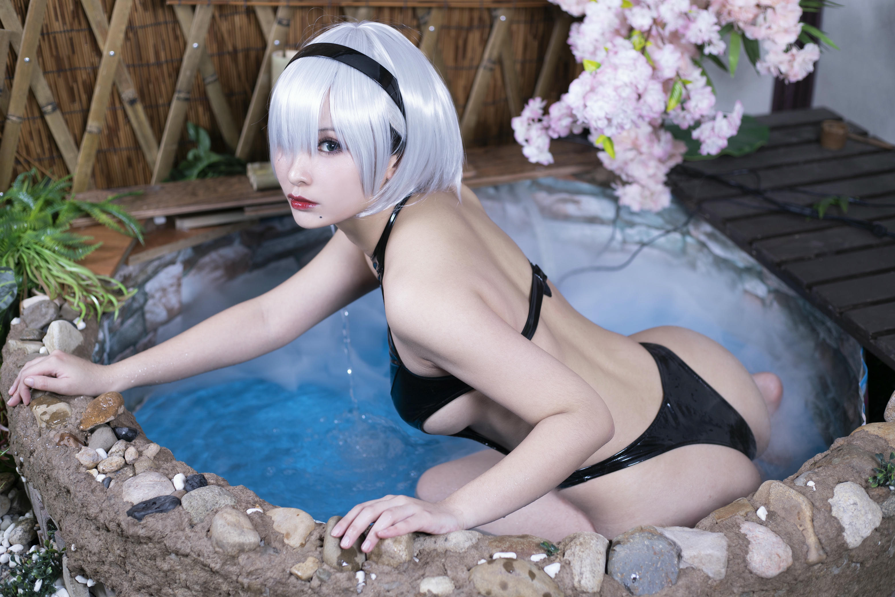 洛璃 LoLiSAMA NO.074 尼尔：机械纪元 2B 竞泳[64P-1V-1007.7M]_第1集