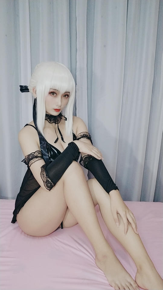 洛璃 LoLiSAMA NO.008 FGO 黑呆睡衣王座 [30P5V-59MB]_第1集