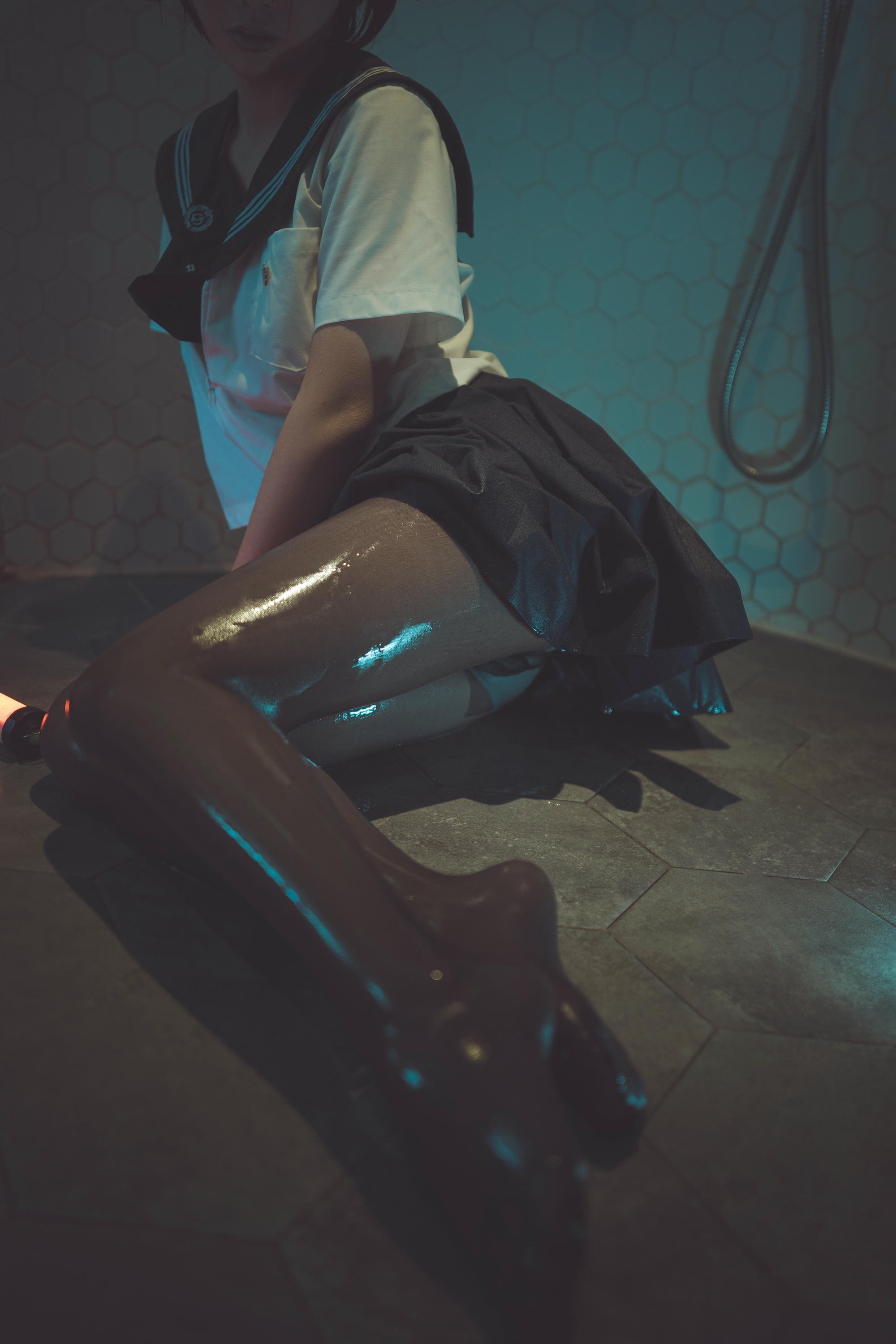 Coser面饼仙儿 NO.011 脑内少女 浴缸黑丝 [21P-257MB]_第1集