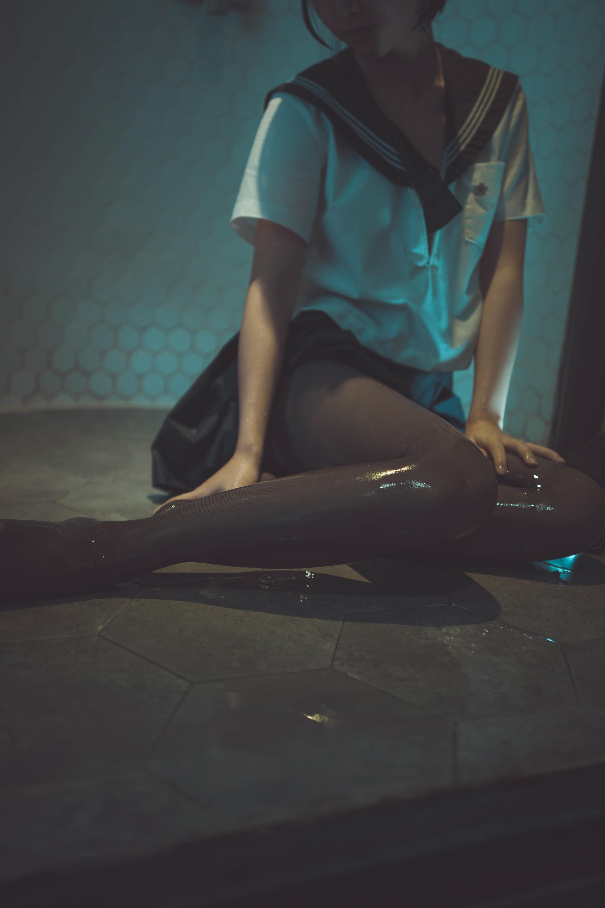 Coser面饼仙儿 NO.011 脑内少女 浴缸黑丝 [21P-257MB]_第1集