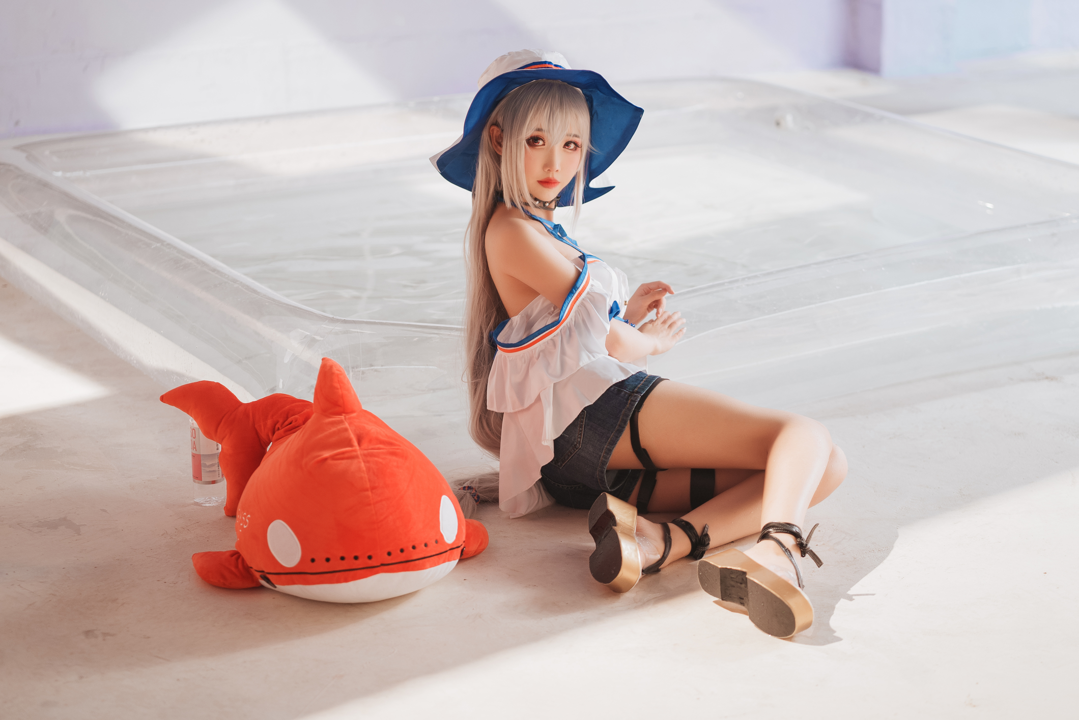 面饼仙儿 NO.128 斯卡蒂泳装 [18P／190MB]_第1集