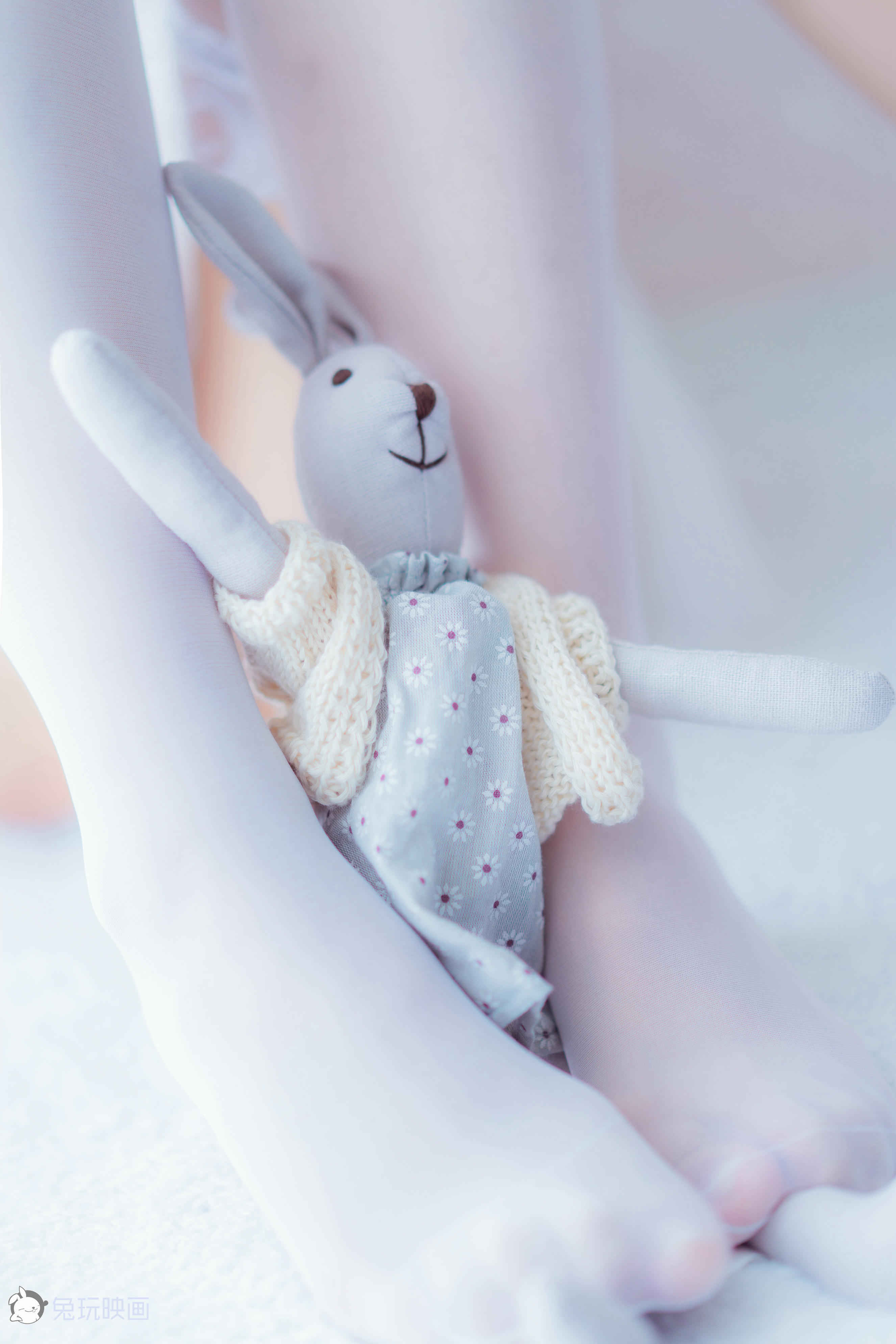 Coser面饼仙儿 NO.002 吊带睡衣 [50P-1.46GB]_第2集