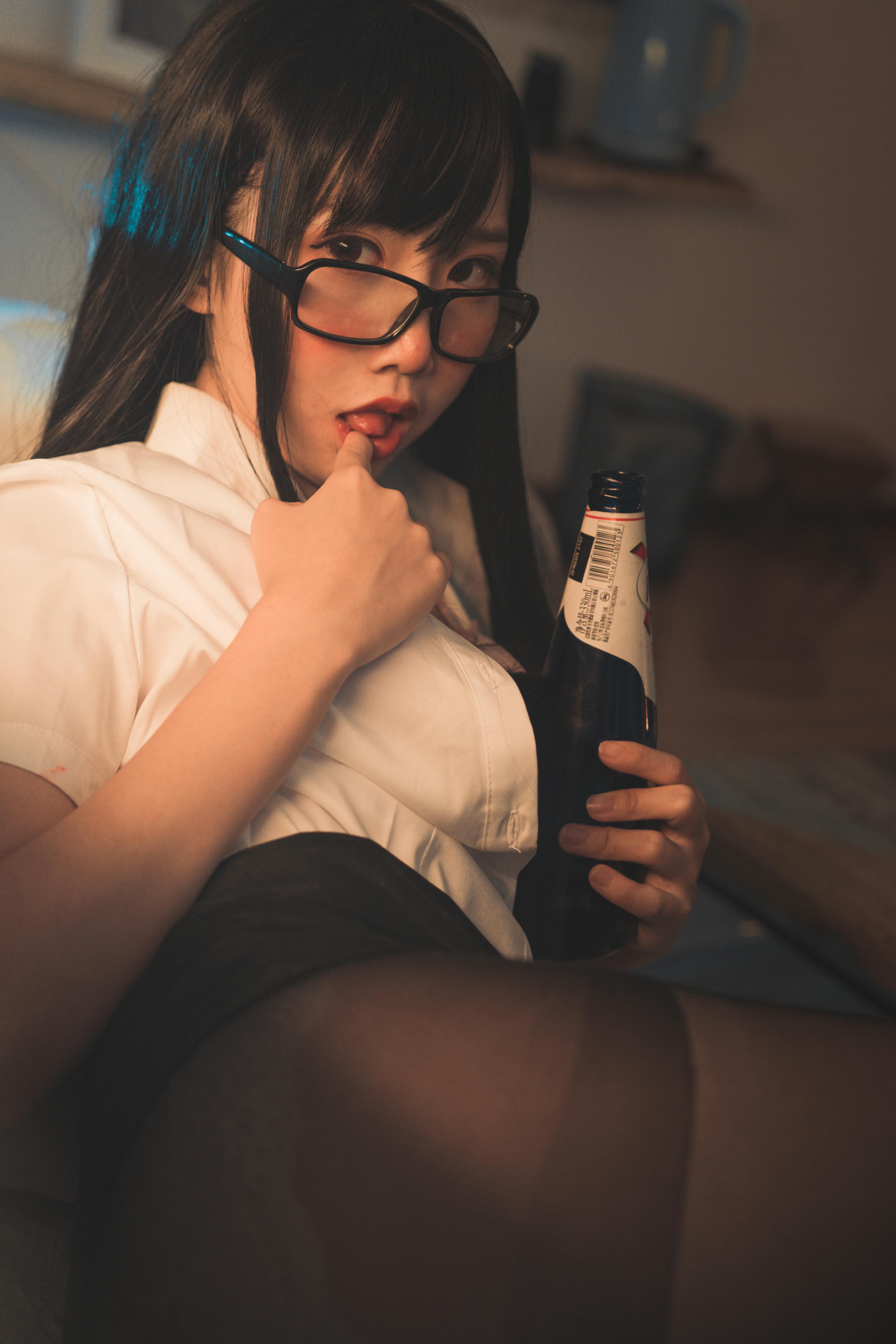 Coser面饼仙儿 NO.042 黑丝OL [26P-347MB]_第2集