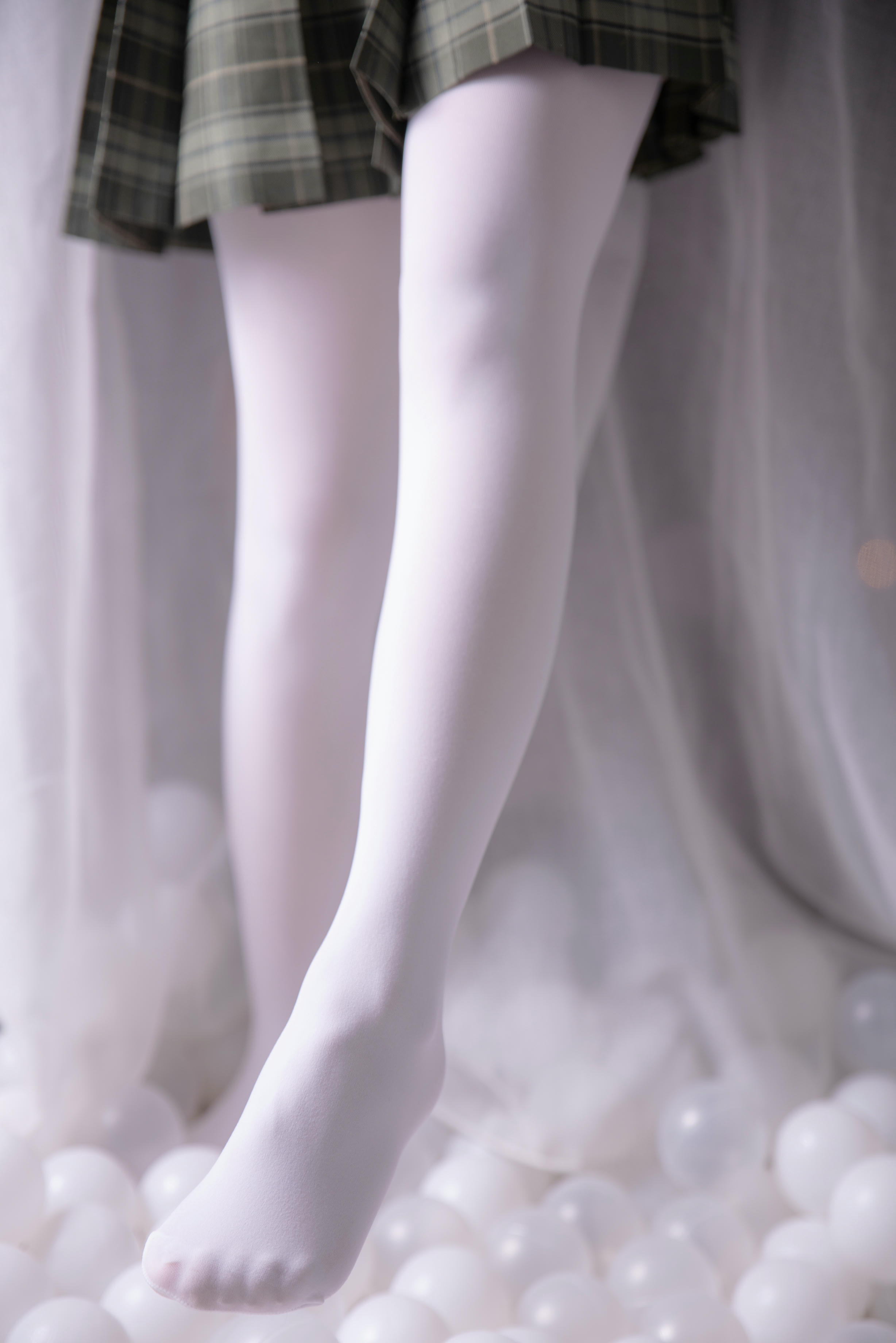 Coser面饼仙儿 NO.065 纯腿福利 [43P-586MB]_第2集