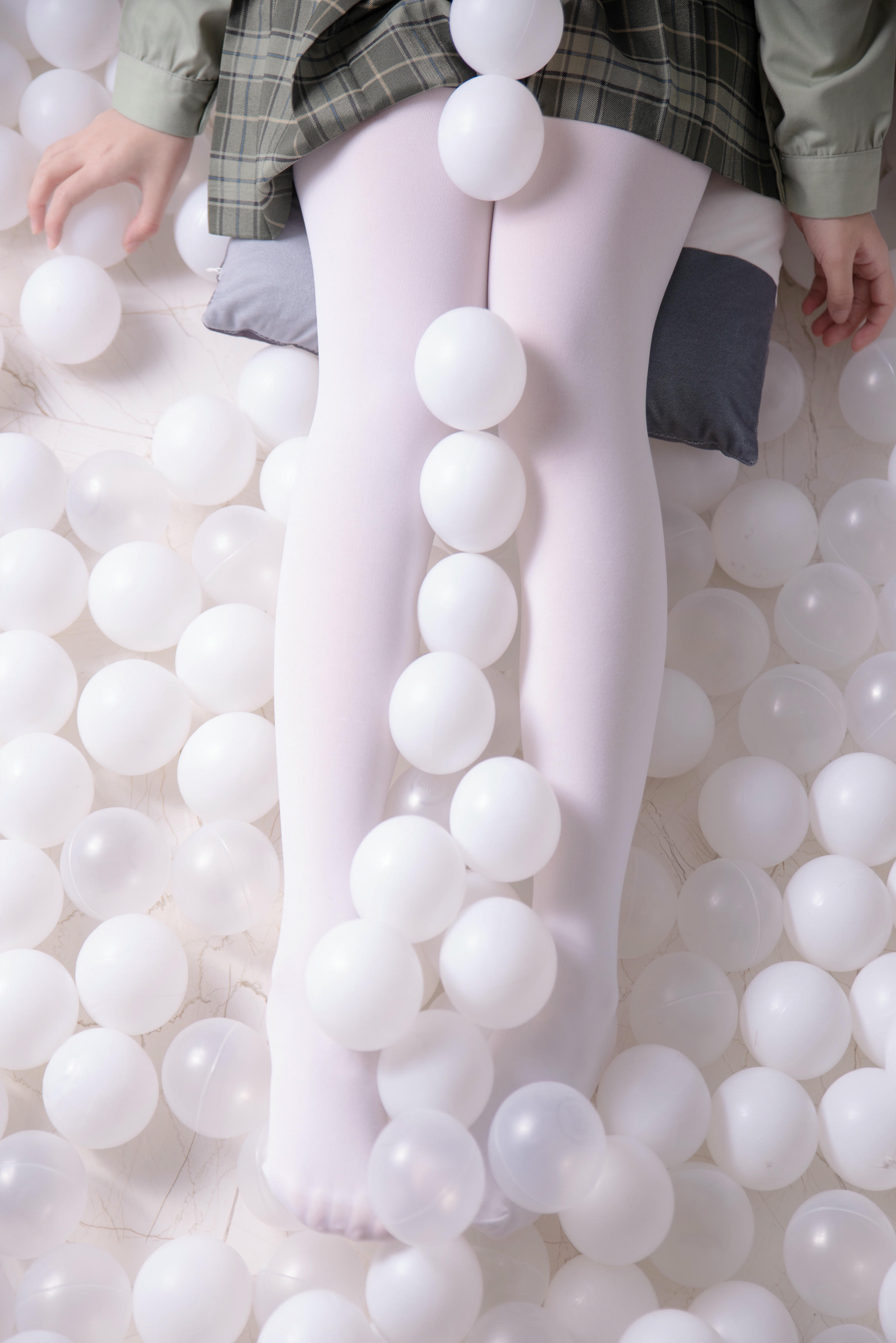 Coser面饼仙儿 NO.065 纯腿福利 [43P-586MB]_第2集