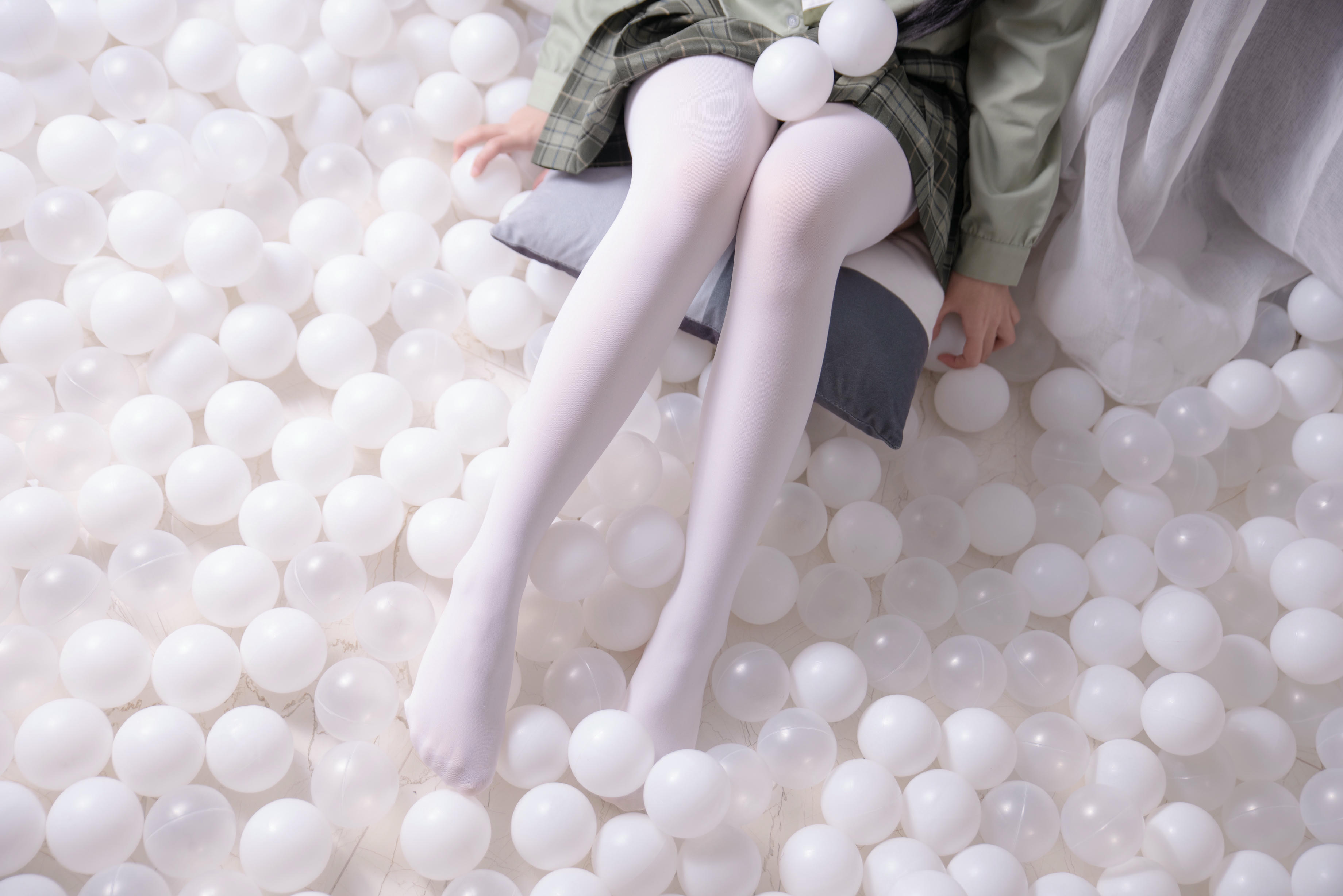 Coser面饼仙儿 NO.065 纯腿福利 [43P-586MB]_第2集