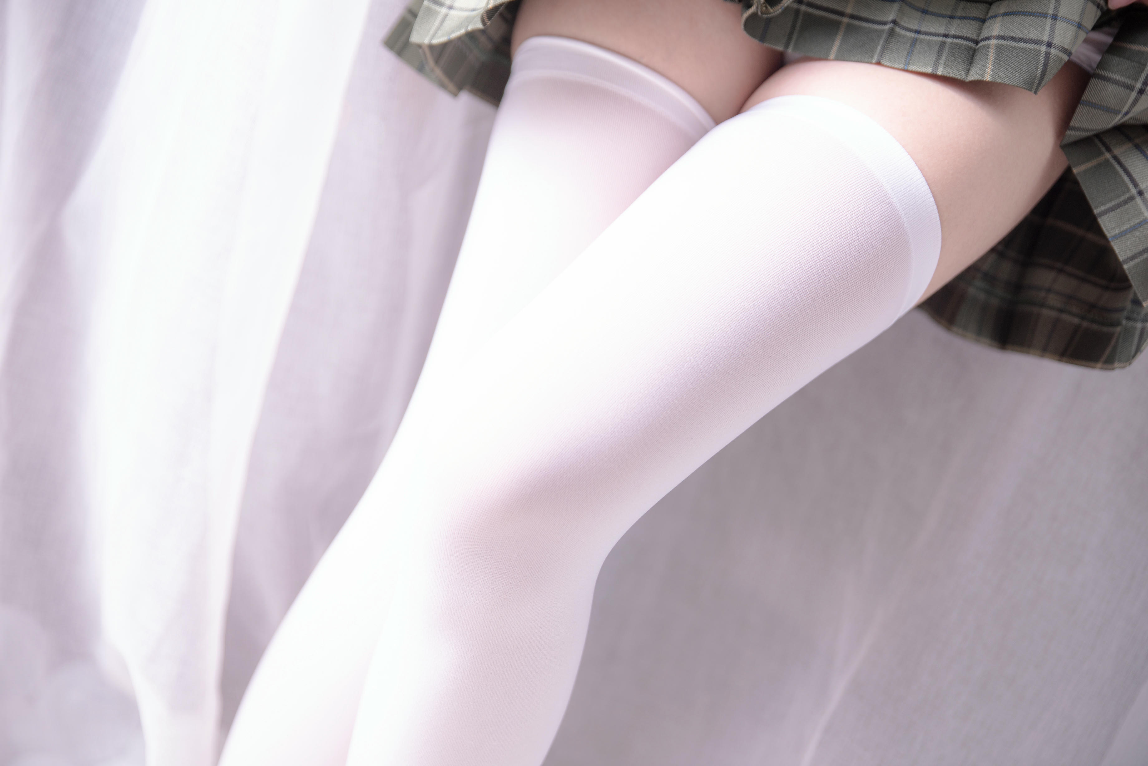 Coser面饼仙儿 NO.065 纯腿福利 [43P-586MB]_第3集