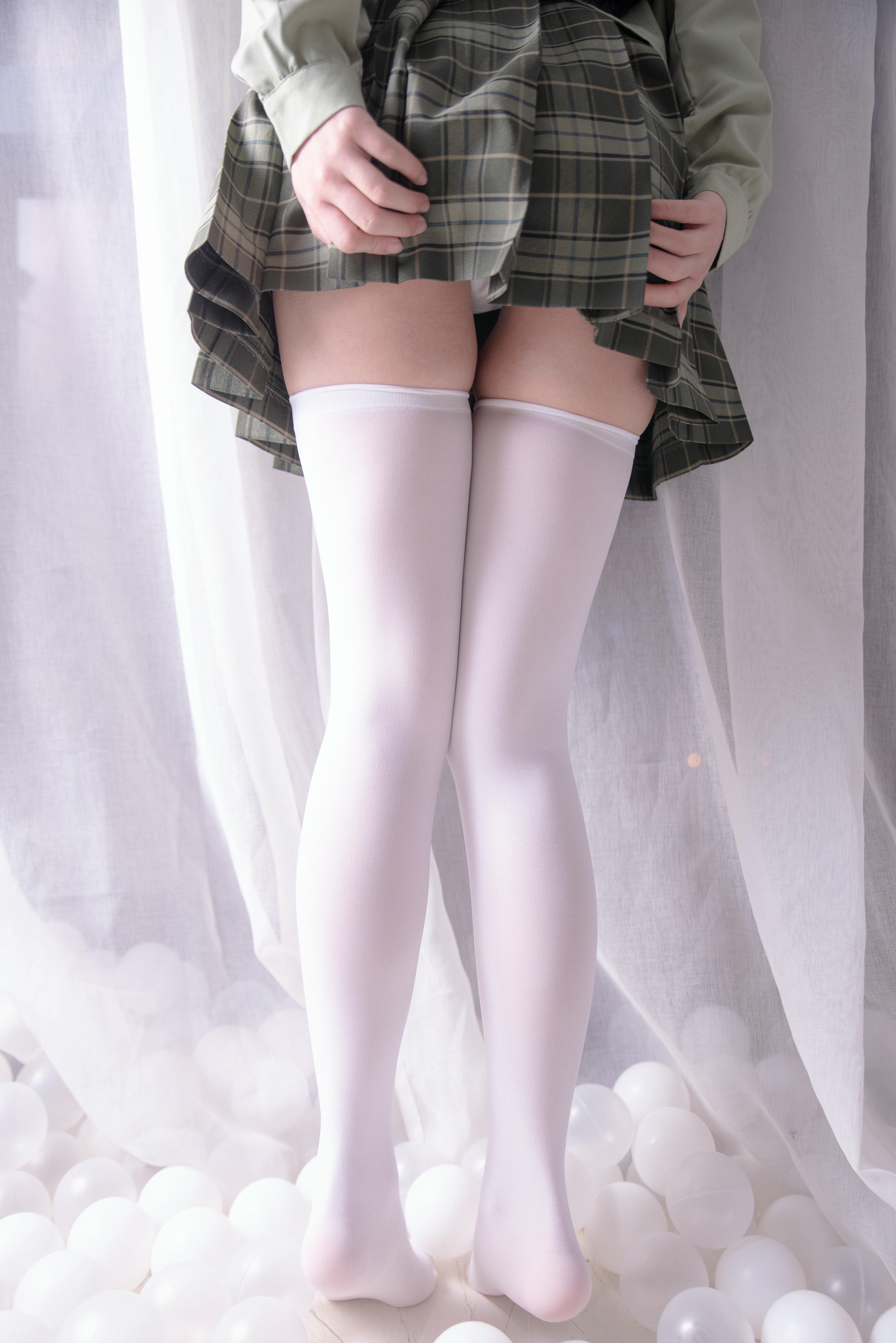 Coser面饼仙儿 NO.065 纯腿福利 [43P-586MB]_第3集