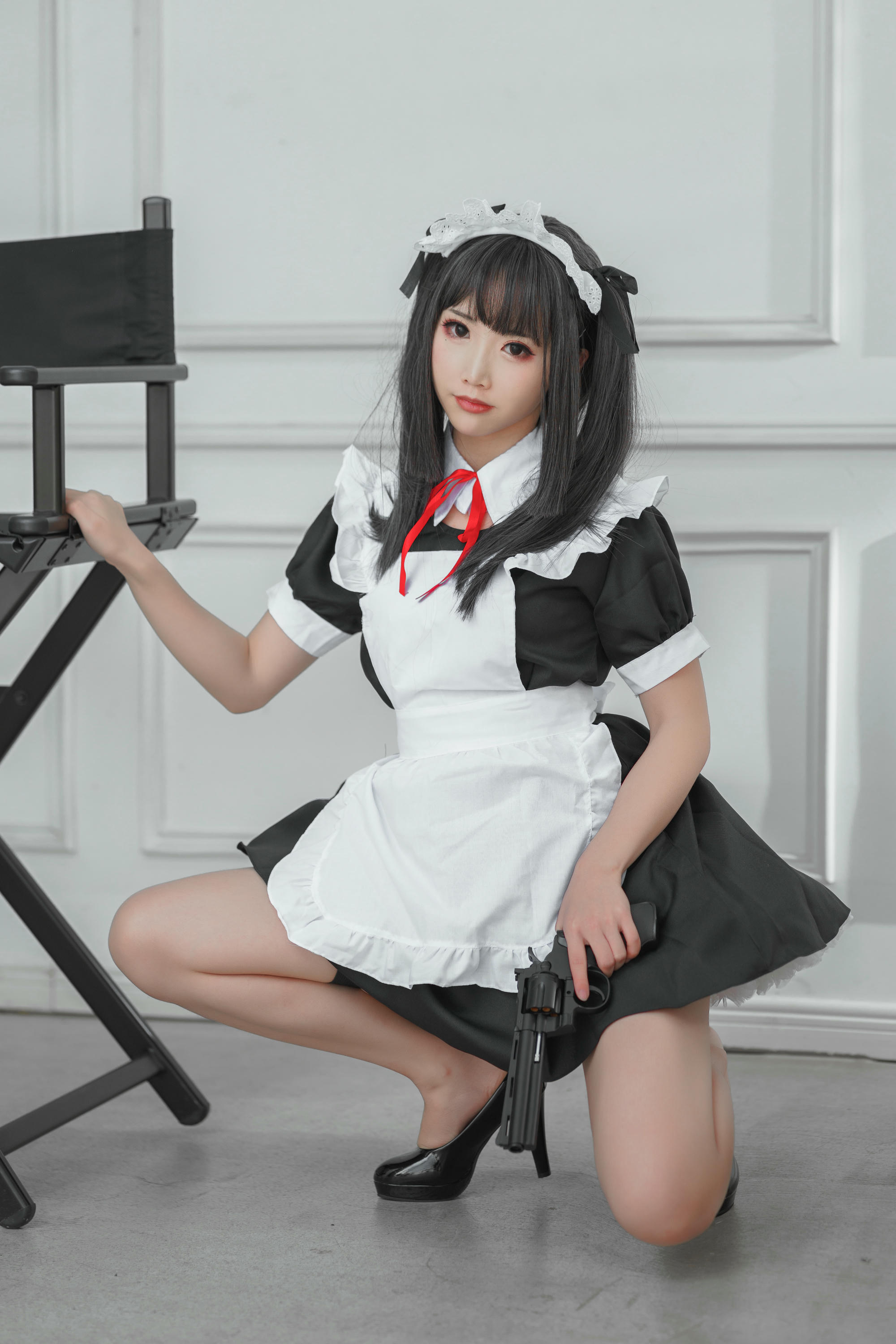 Coser面饼仙儿 NO.067 左轮女仆 [15P-124MB]_第1集