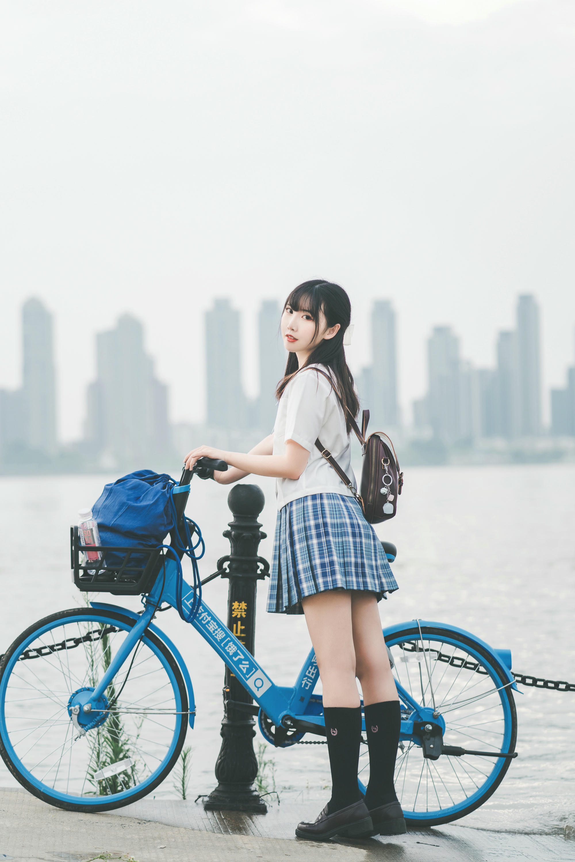 Coser面饼仙儿 NO.085 沙雕JK [22P-181MB]_第1集