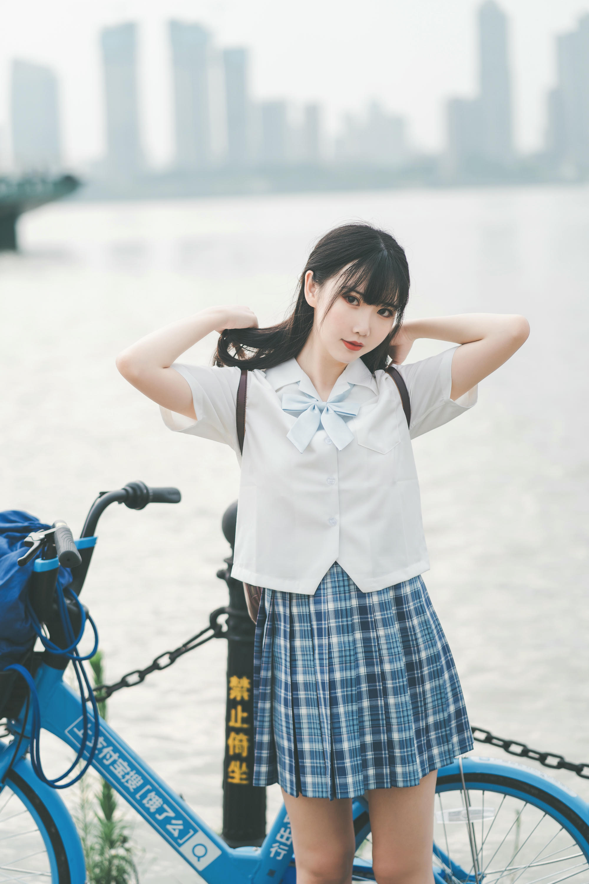 Coser面饼仙儿 NO.085 沙雕JK [22P-181MB]_第1集