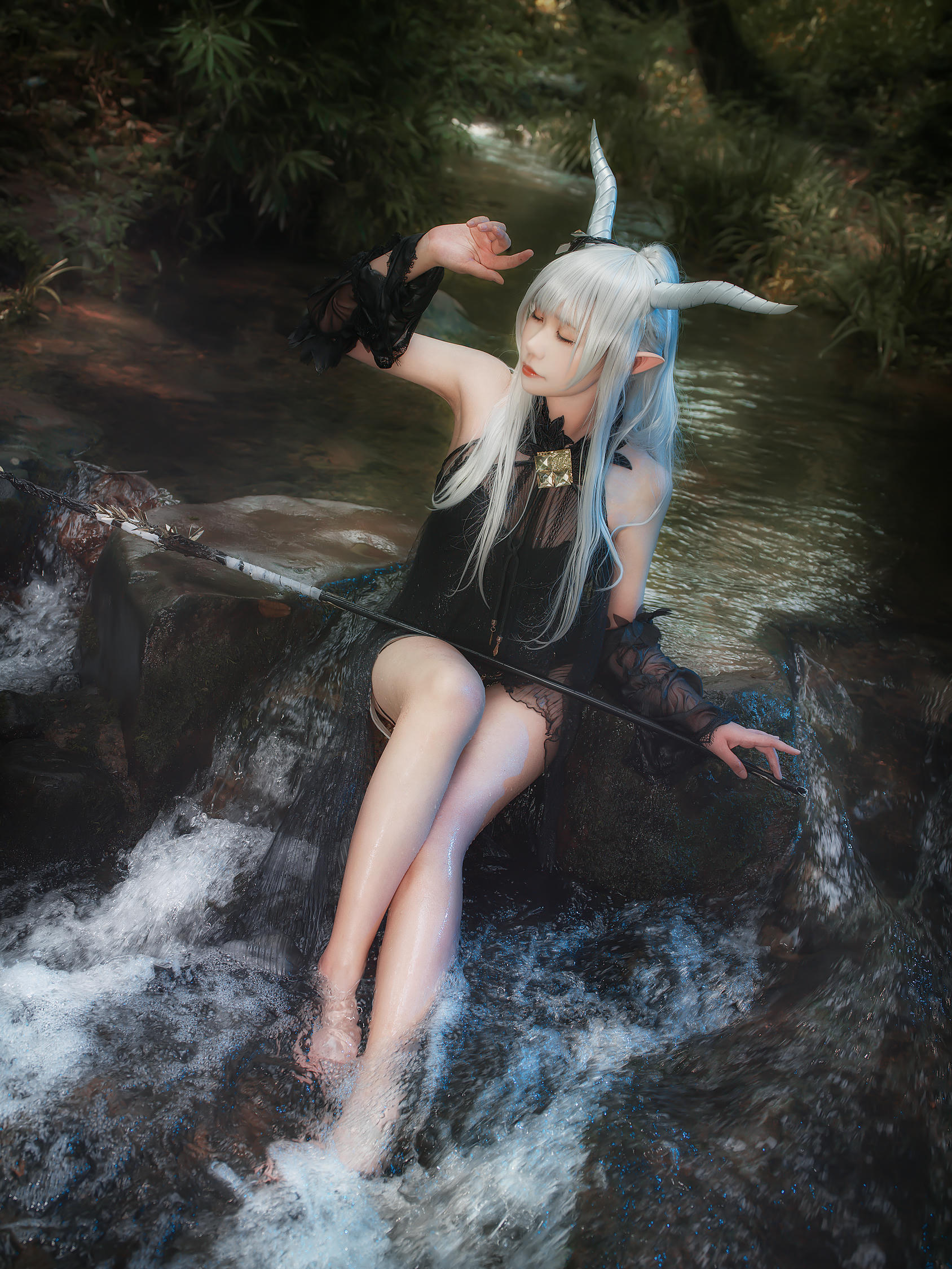 麻花酱 NO.094 明日方舟 闪灵泳装[20P 254.9M]_第1集