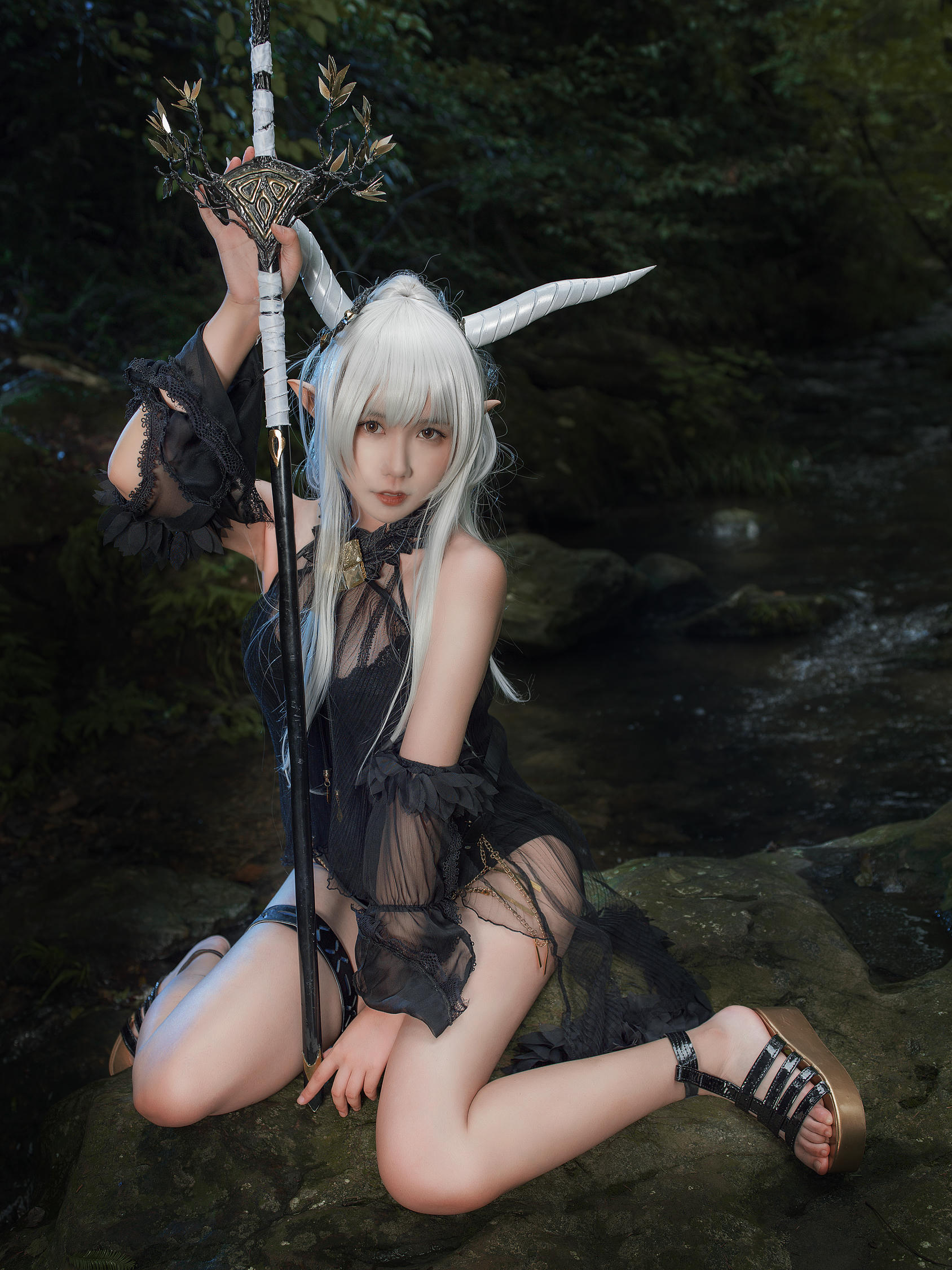 麻花酱 NO.094 明日方舟 闪灵泳装[20P 254.9M]_第1集