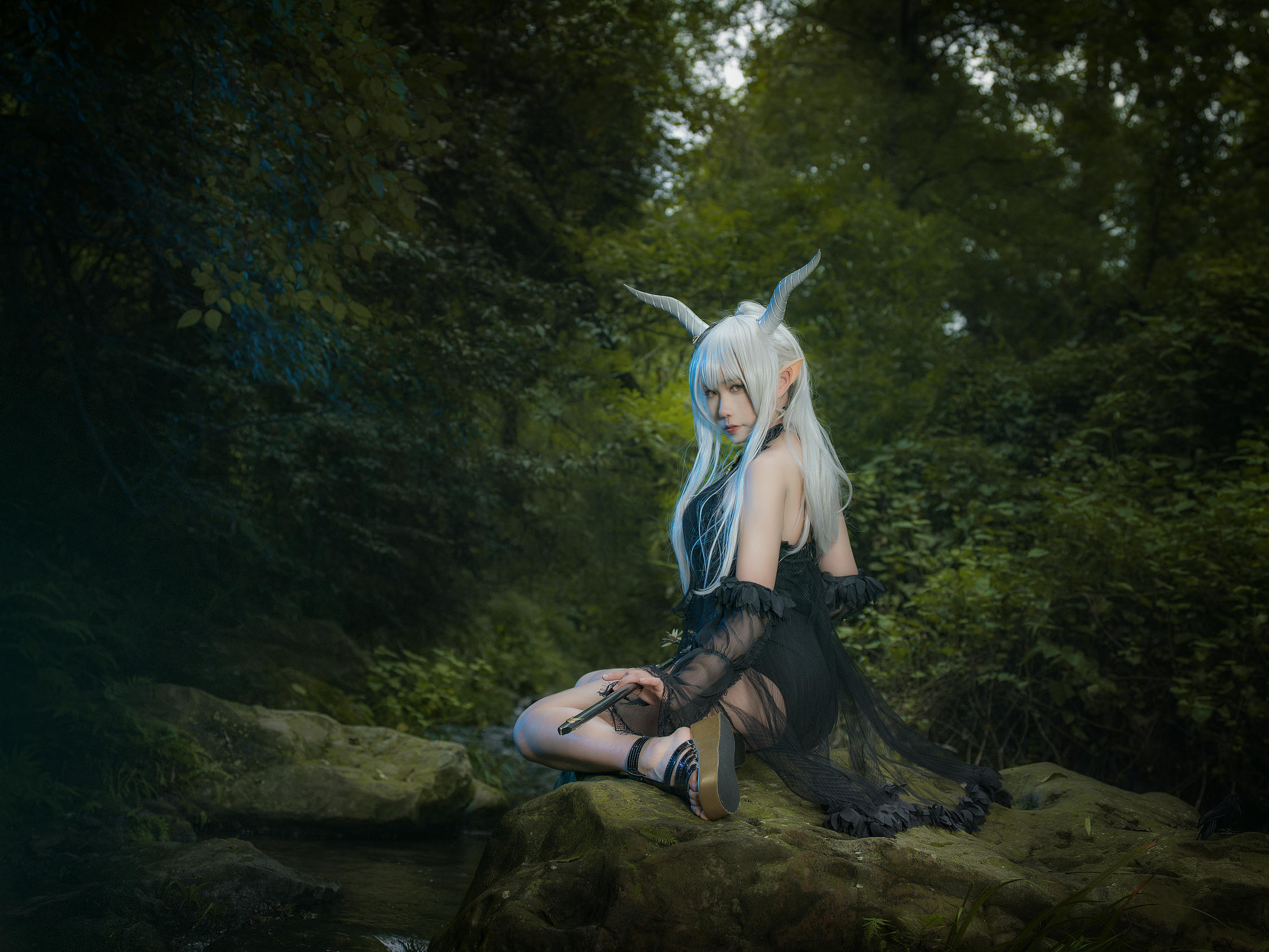 麻花酱 NO.094 明日方舟 闪灵泳装[20P 254.9M]_第1集