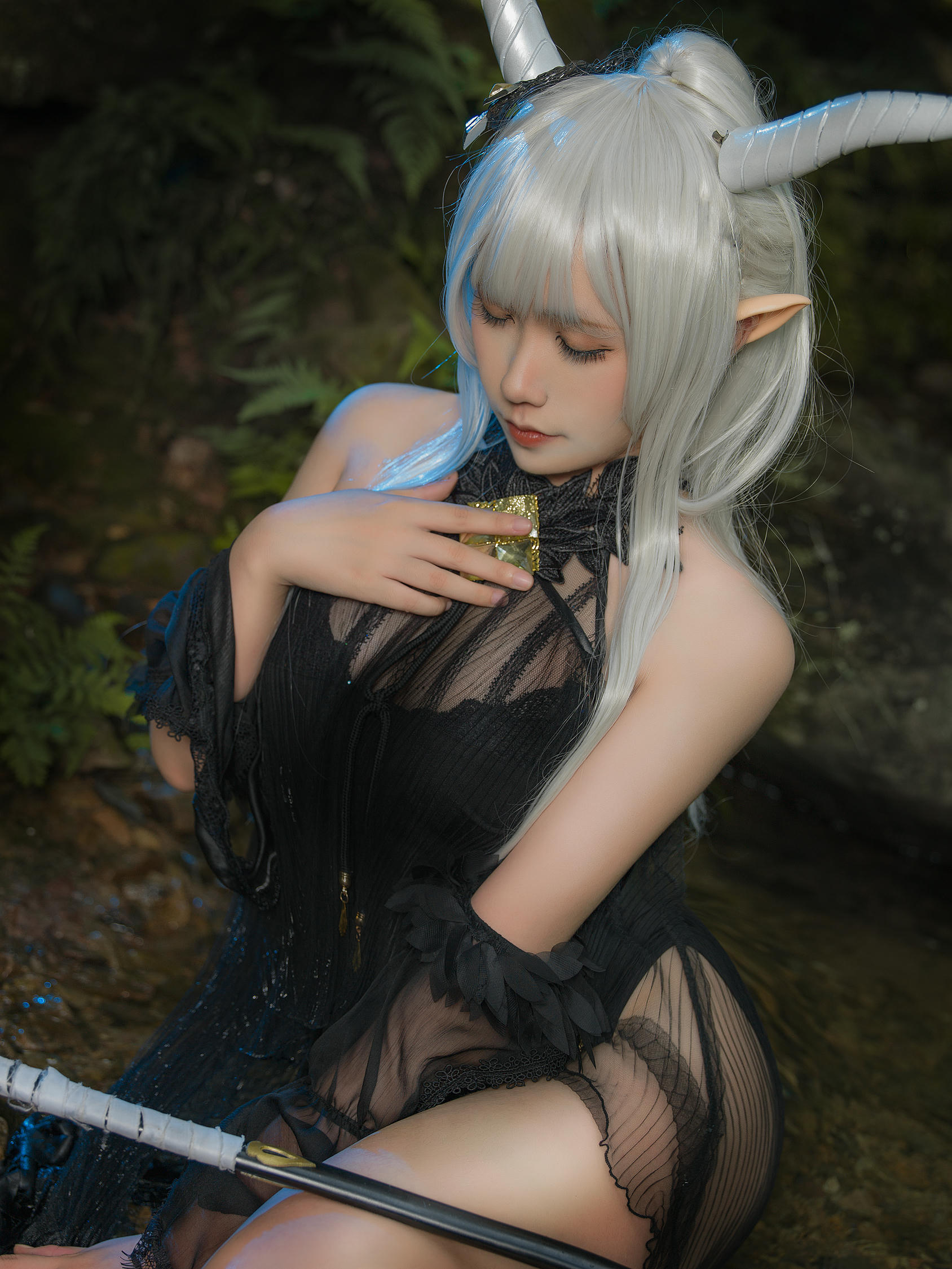 麻花酱 NO.094 明日方舟 闪灵泳装[20P 254.9M]_第1集