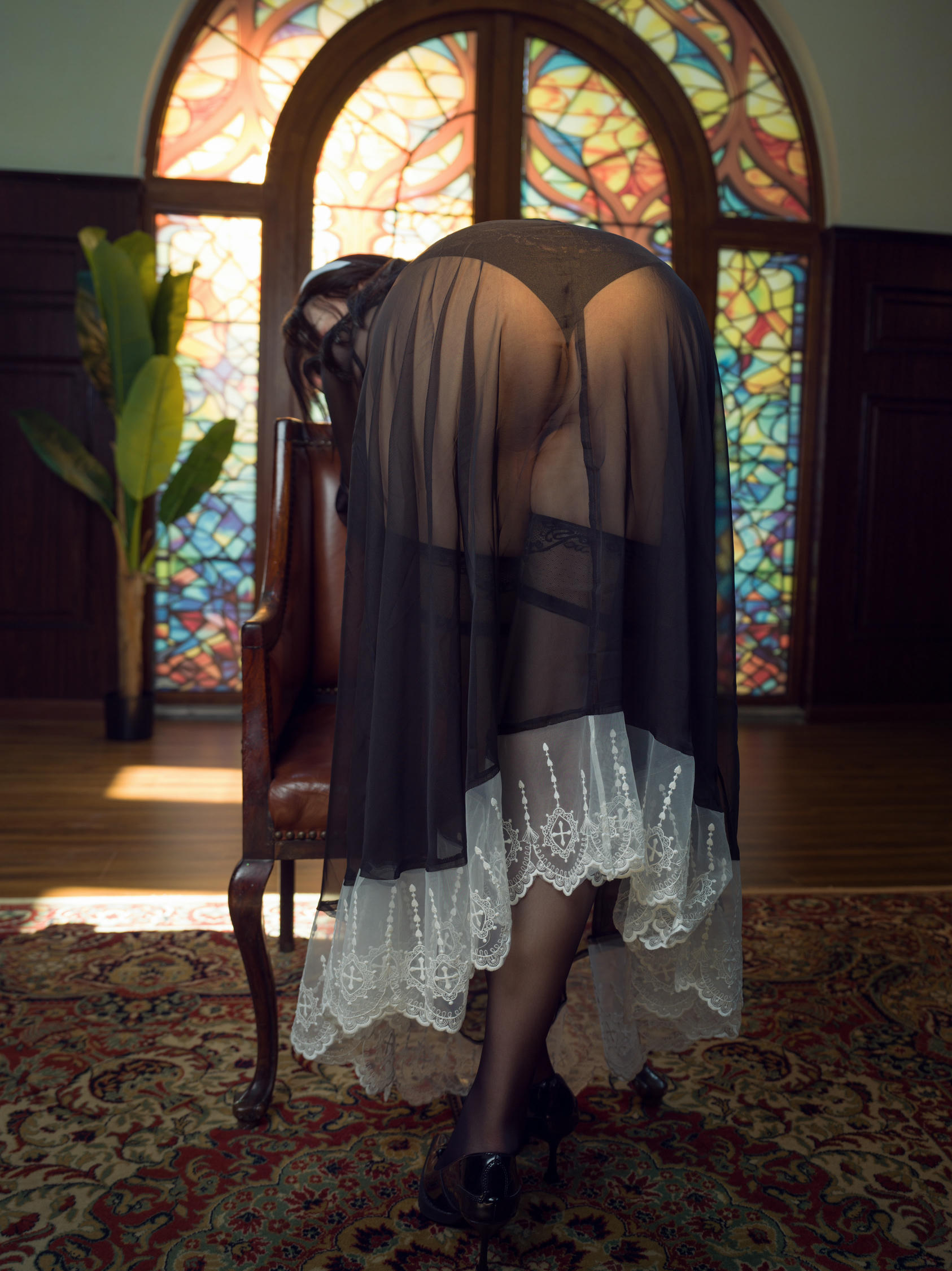 麻花酱 NO.084 修女 [129P4V-2.00GB]_第1集