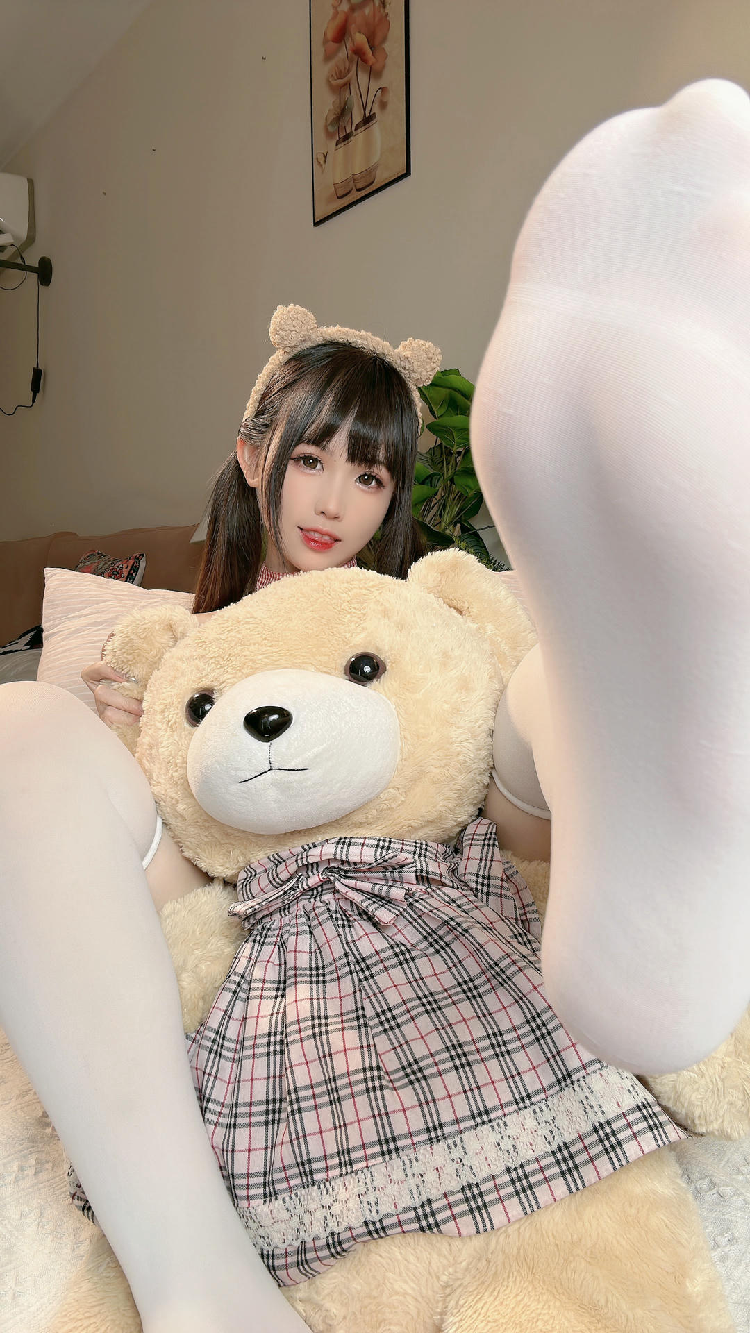 miko酱ww NO.068 23年06月订阅[211P-370.4M]-白丝熊猫 [14P]_第1集