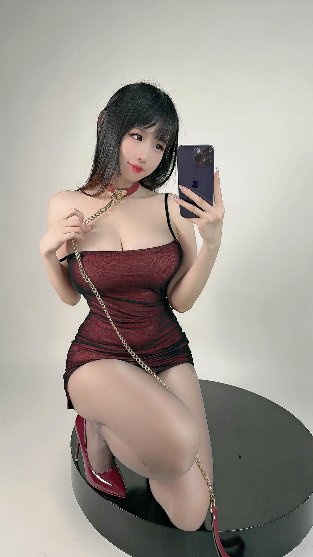 miko酱ww NO.068 23年06月订阅[211P-370.4M]-红色包臀裙 [15P]_第1集