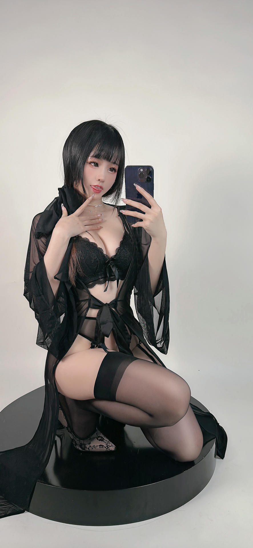 miko酱ww NO.068 23年06月订阅[211P-370.4M]-黑丝睡袍 [16P]_第1集