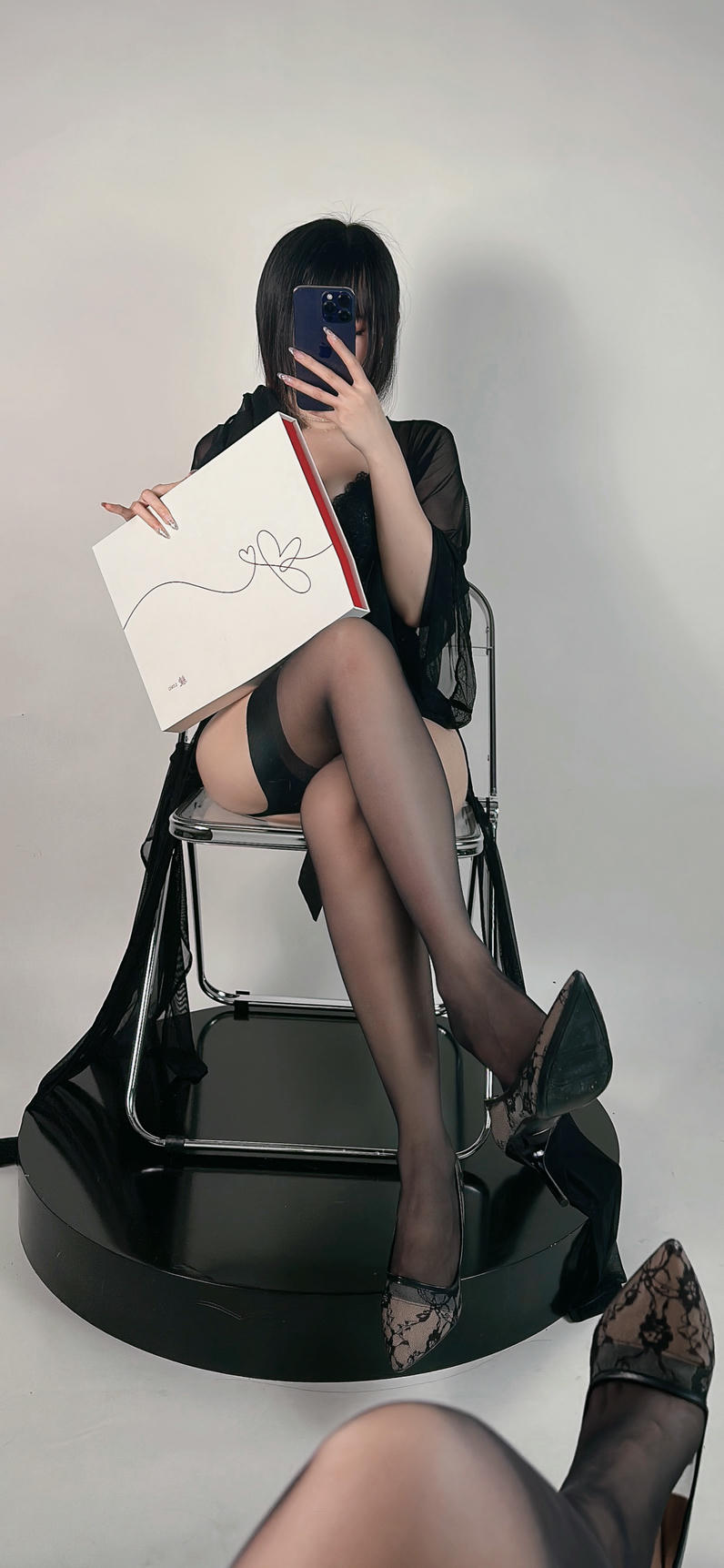 miko酱ww NO.068 23年06月订阅[211P-370.4M]-黑丝睡袍 [16P]_第1集