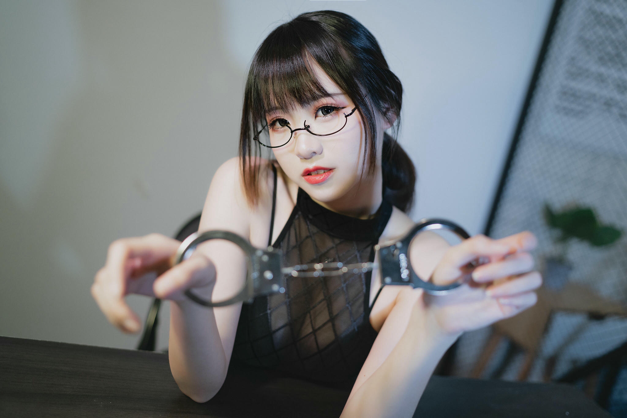 miko酱ww NO.010 坏女人 [13P 11MB]_第1集