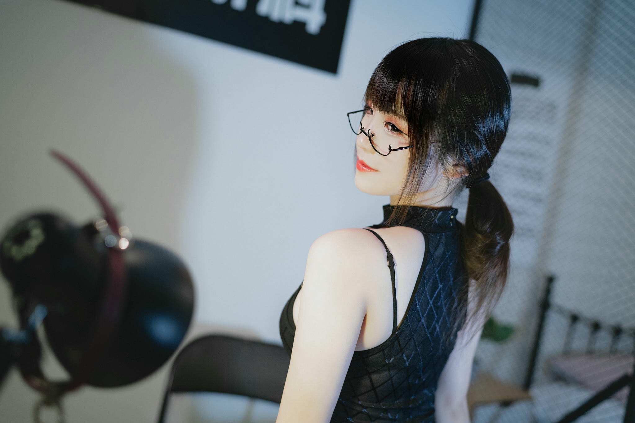 miko酱ww NO.010 坏女人 [13P 11MB]_第1集