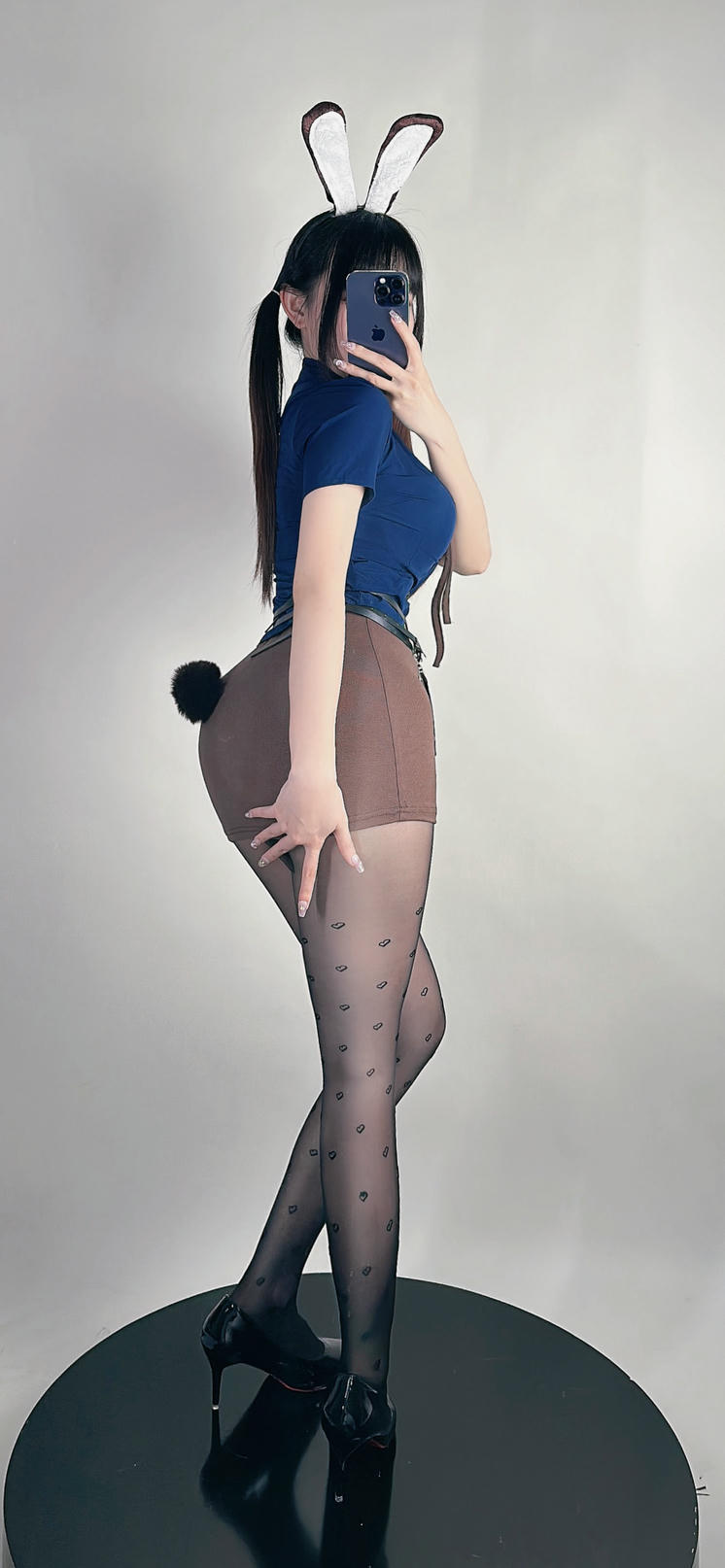 miko酱ww NO.069 23年07月订阅[188P-375.9M]-兔兔女警 [12P-92.8MB]_第1集