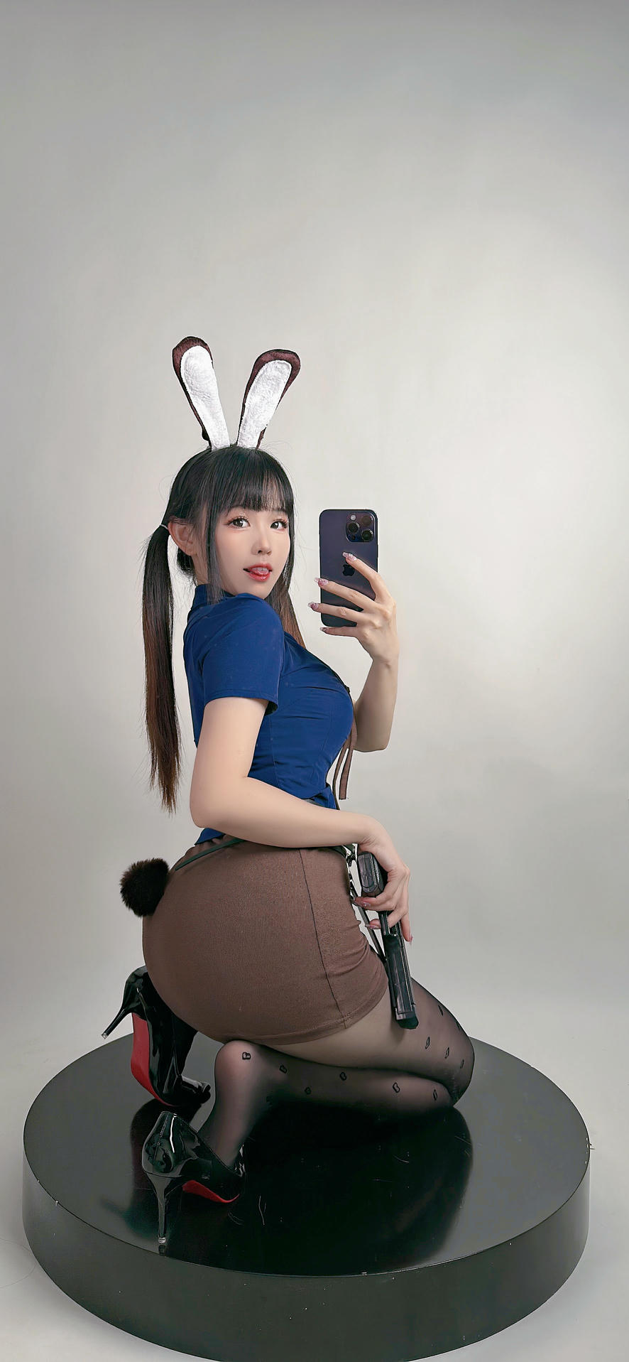 miko酱ww NO.069 23年07月订阅[188P-375.9M]-兔兔女警 [12P-92.8MB]_第1集