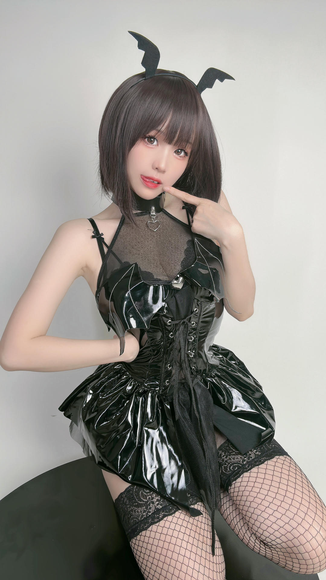 miko酱ww NO.069 23年07月订阅[188P-375.9M]-小恶魔 [10P-120MB]_第1集