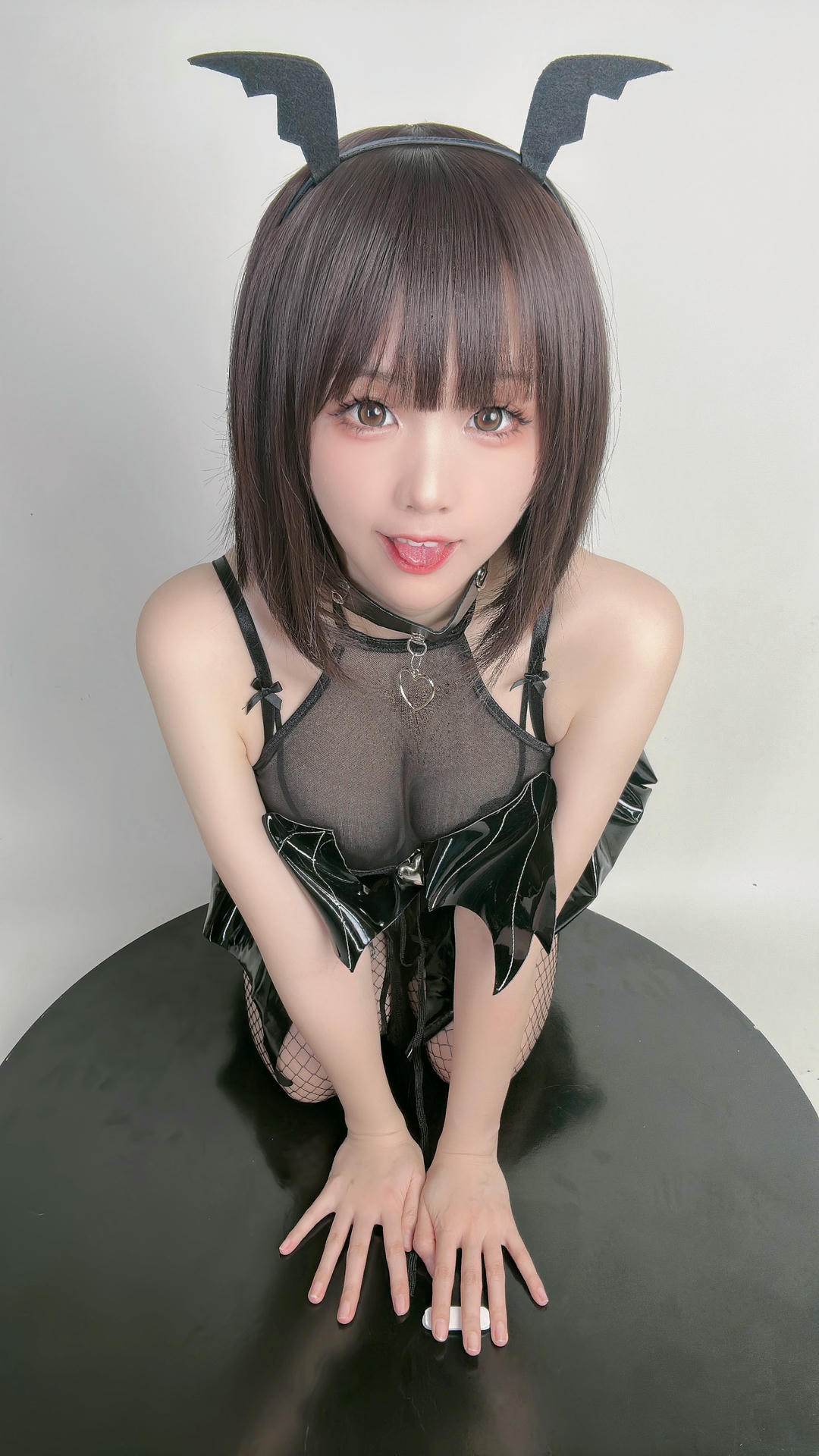 miko酱ww NO.069 23年07月订阅[188P-375.9M]-小恶魔 [10P-120MB]_第1集