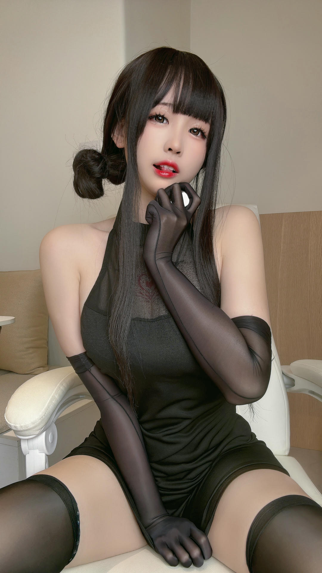 miko酱ww NO.074 23年11月订阅 148P [220.58 MB]-黑丝短裙 [9P]_第1集