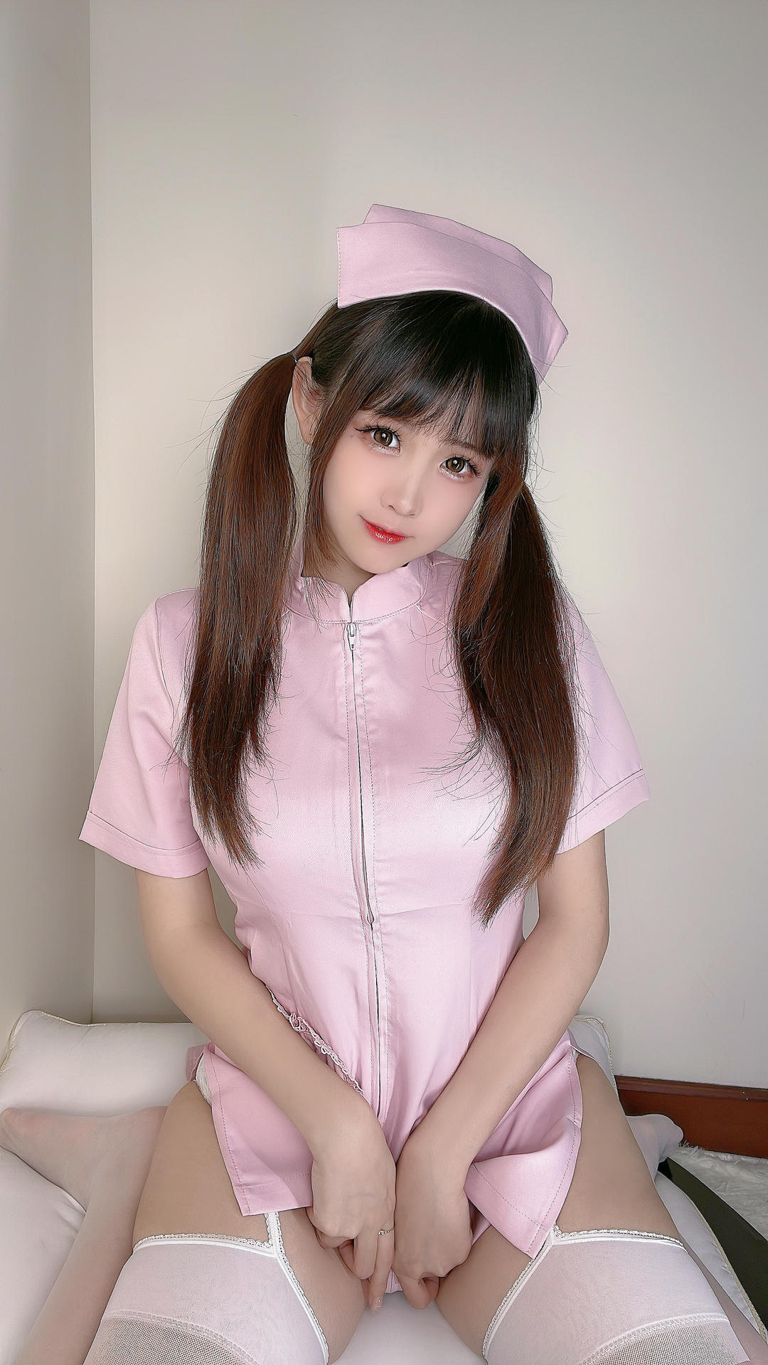 miko酱ww NO.014 护士姐姐 [27P1V-251MB]_第2集