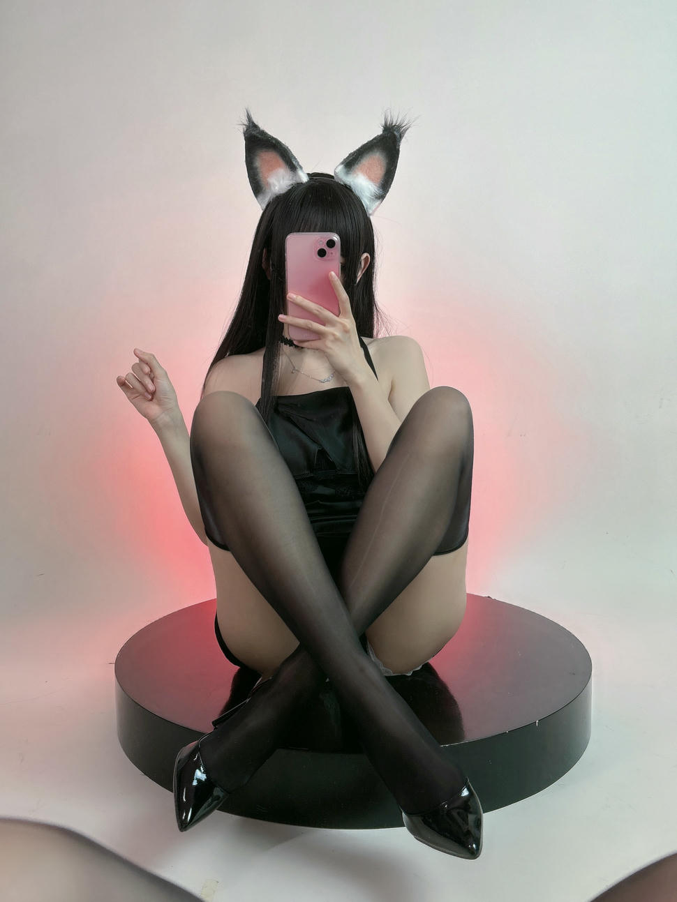 miko酱ww NO.075 2023年10月订阅 201P [272.03 MB]-黑色猫猫 [9P]_第1集