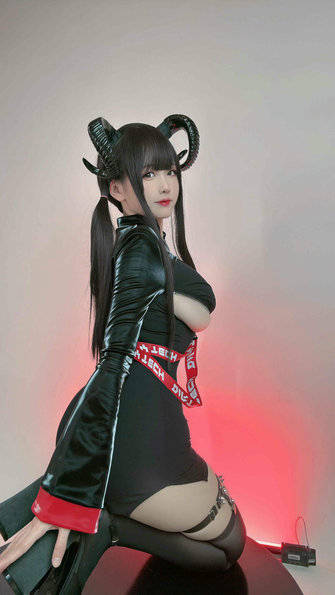 miko酱ww NO.030 天下太平[24P-14.2M]_第2集