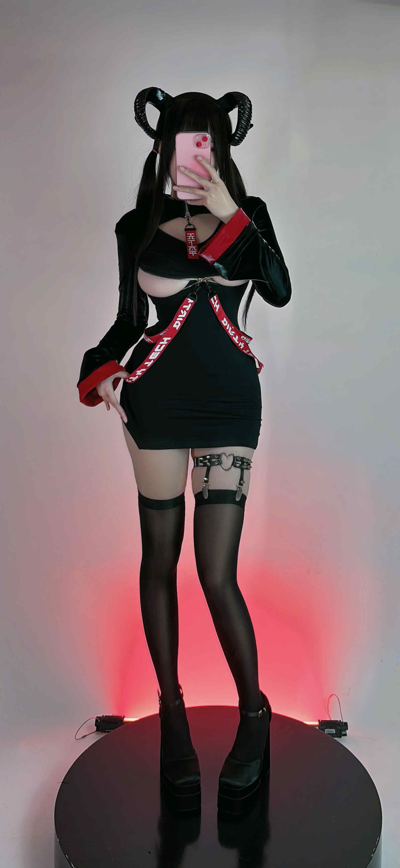 miko酱ww NO.030 天下太平[24P-14.2M]_第1集