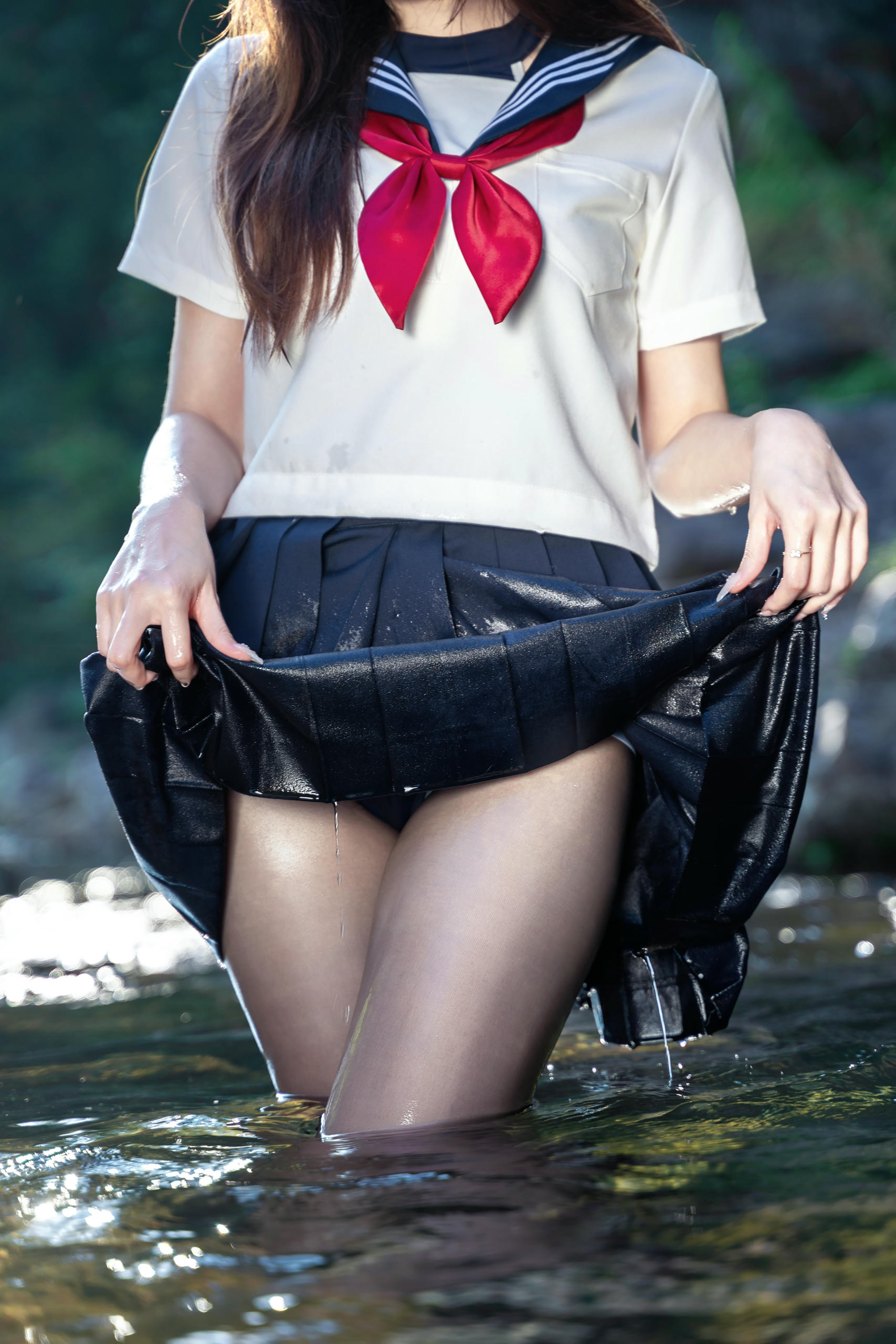 miko酱ww NO.031 mikoの小小溪流 [24P1V-203MB]_第1集