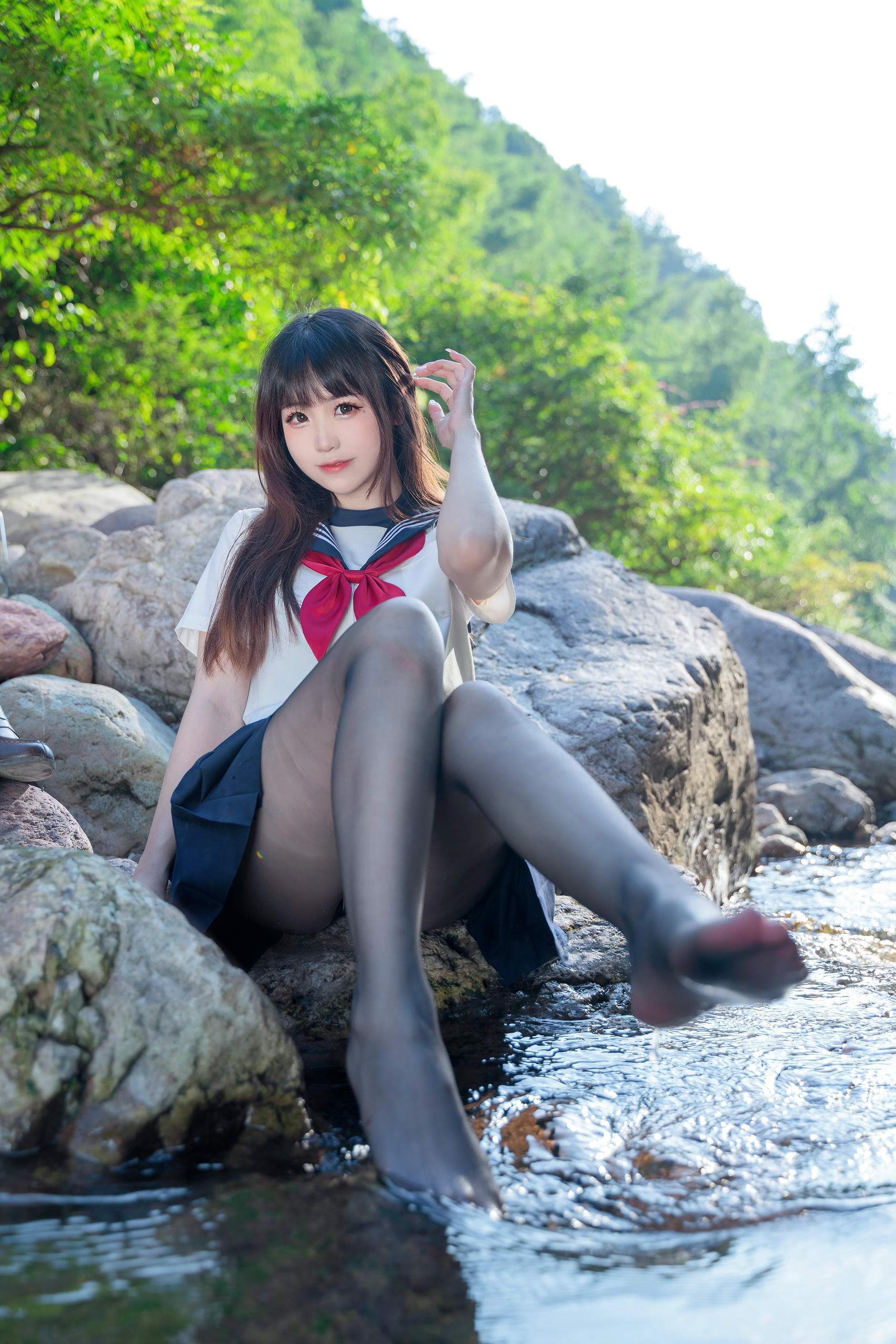 miko酱ww NO.031 mikoの小小溪流 [24P1V-203MB]_第1集