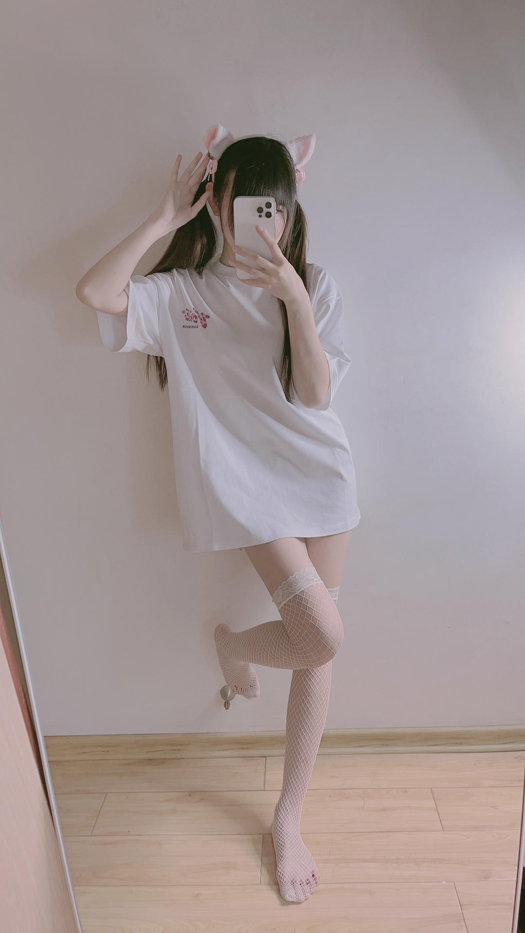 miko酱ww NO.041 自拍系列mikoの白丝01[241P-1.7GB]_第1集