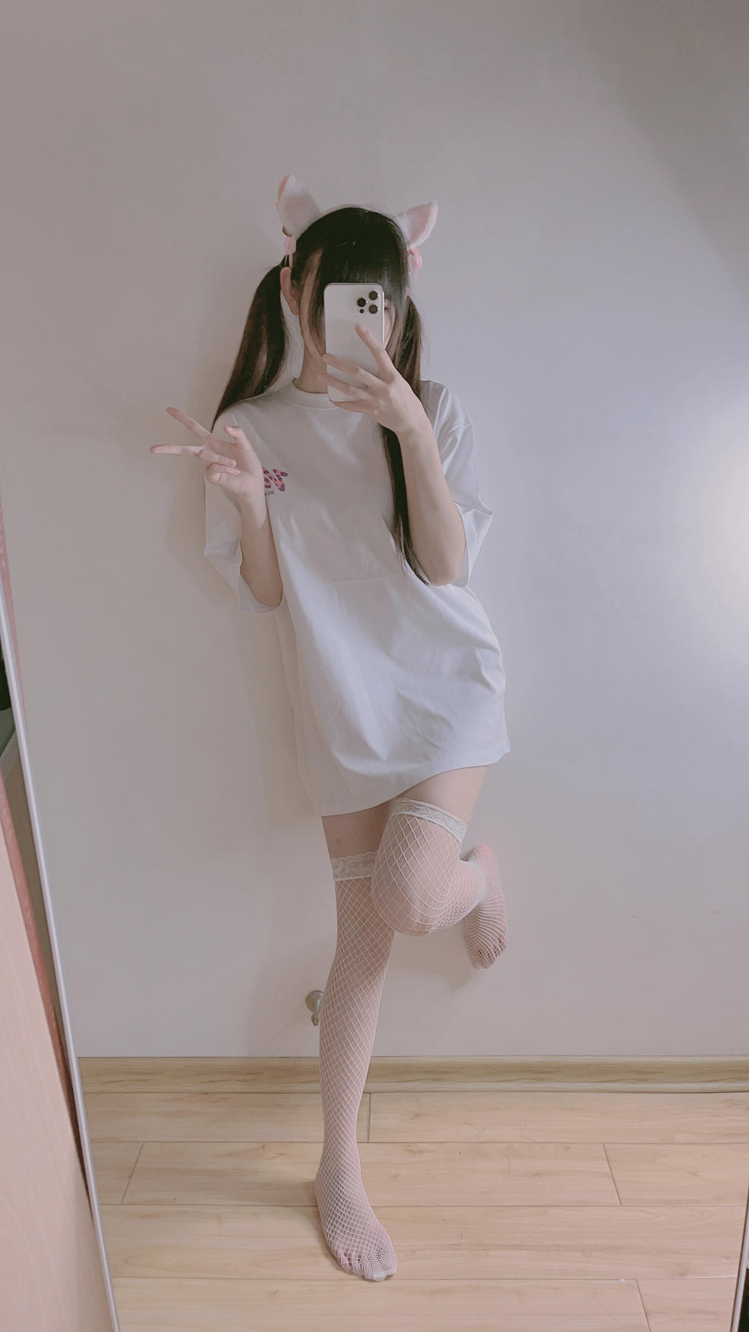 miko酱ww NO.041 自拍系列mikoの白丝01[241P-1.7GB]_第1集