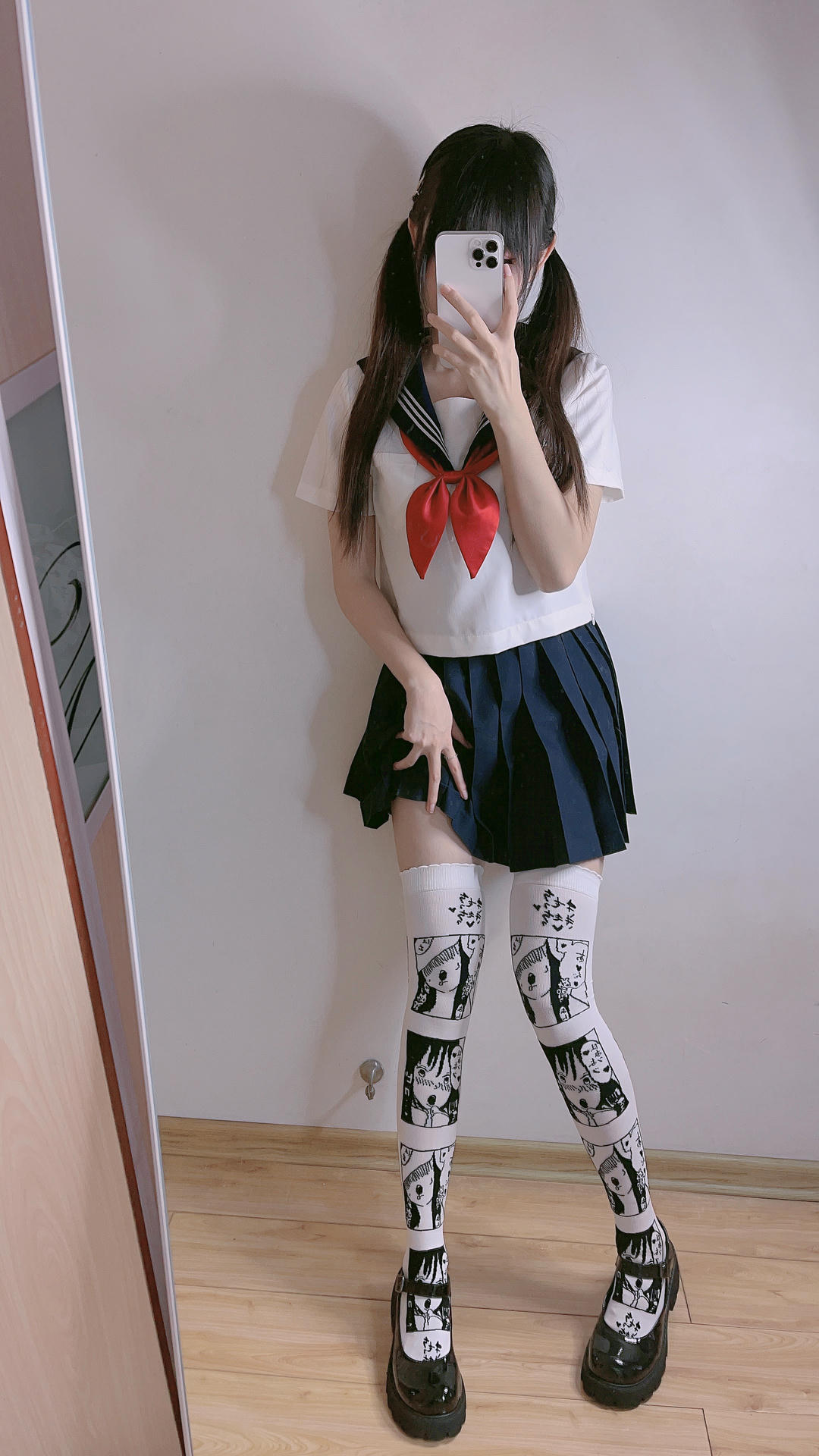 miko酱ww NO.041 自拍系列mikoの白丝01[241P-1.7GB]_第5集