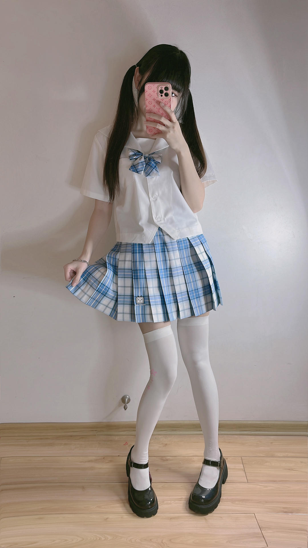 miko酱ww NO.042 自拍系列mikoの白丝02[225P-1.57GB]_第1集