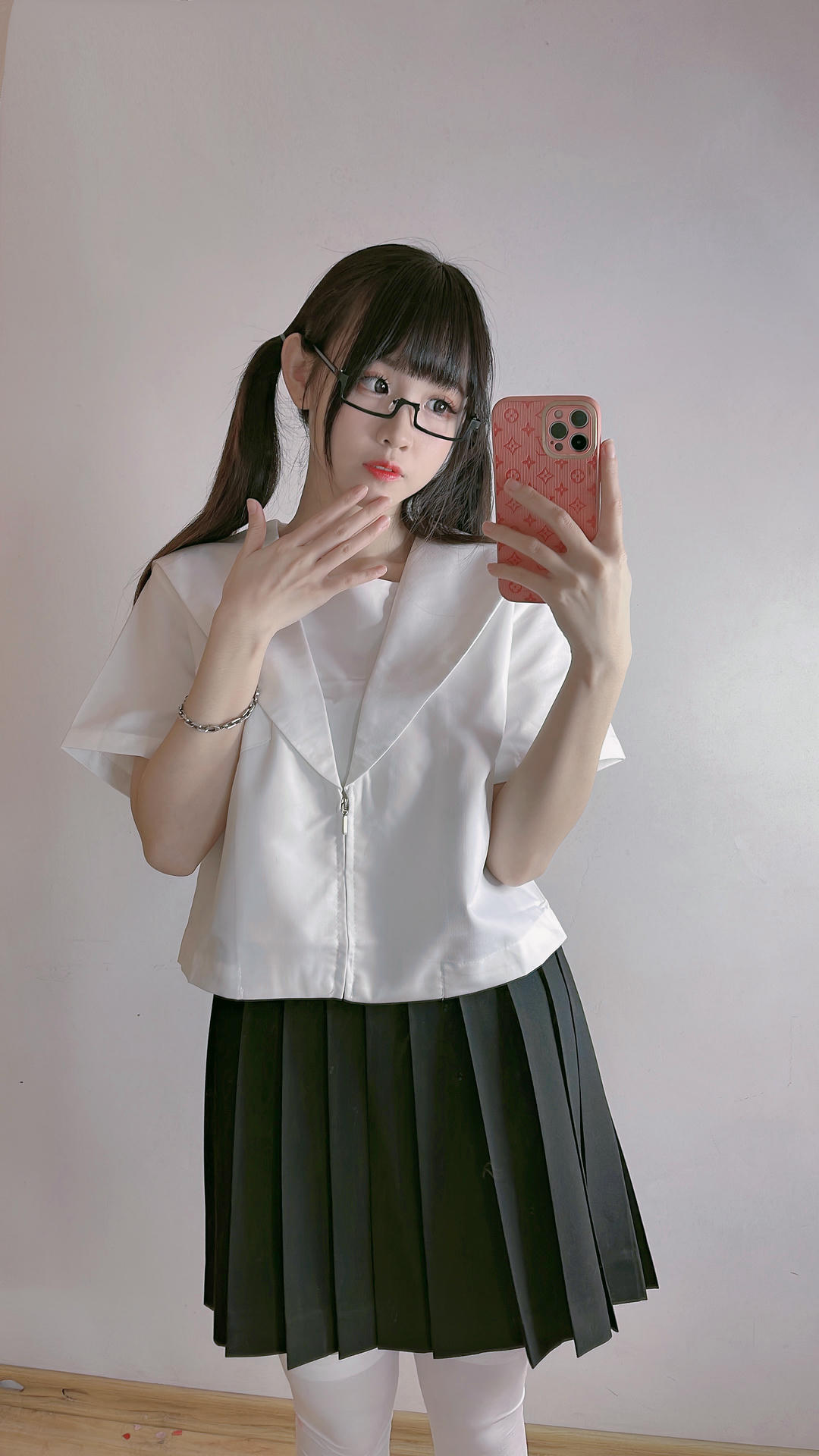 miko酱ww NO.043 自拍系列mikoの白丝03[201P-1.06GB]_第1集