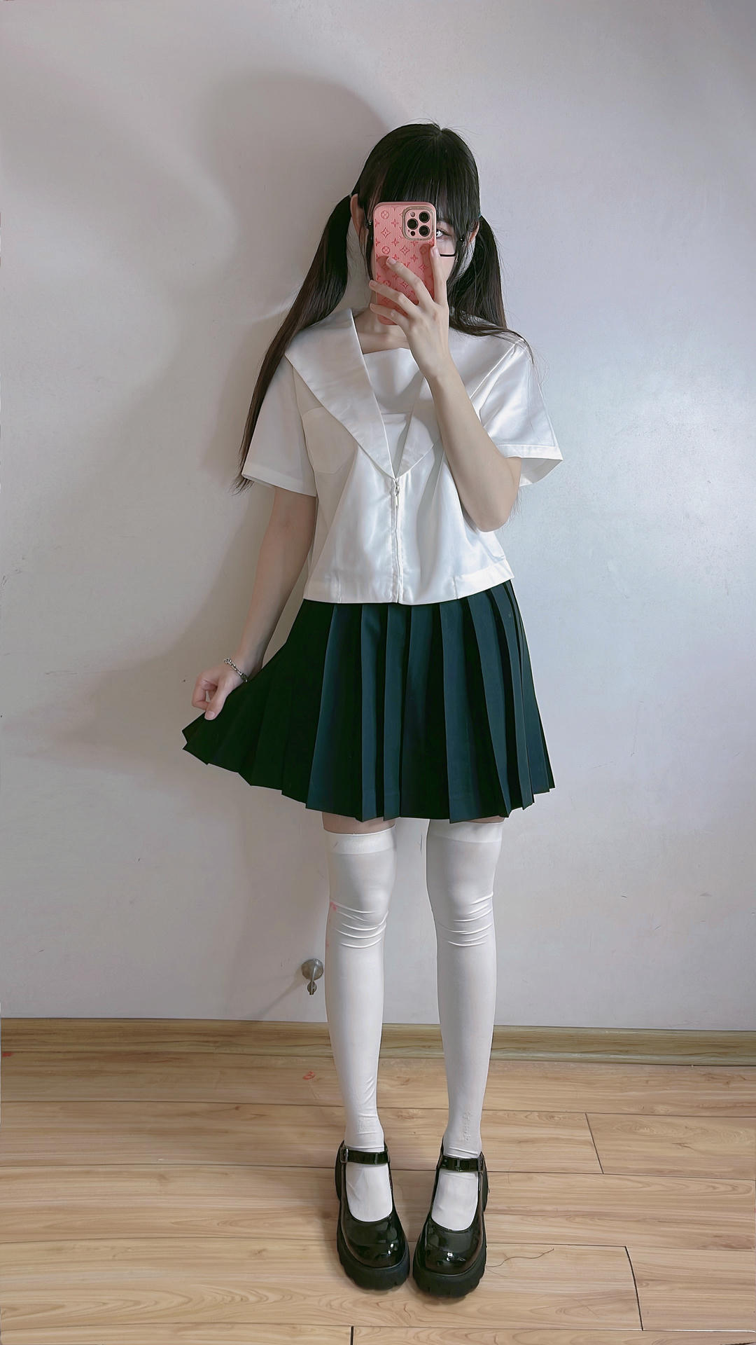 miko酱ww NO.043 自拍系列mikoの白丝03[201P-1.06GB]_第1集