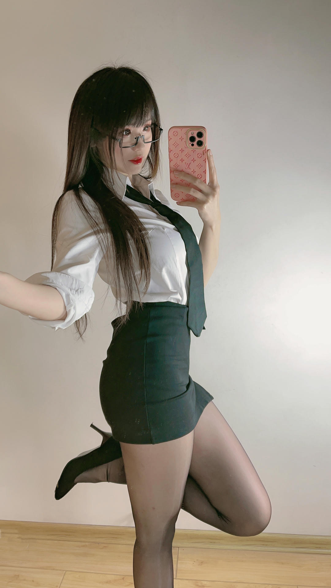 miko酱ww NO.046 自拍系列mikoの黑丝02[187P-1.33GB]_第2集